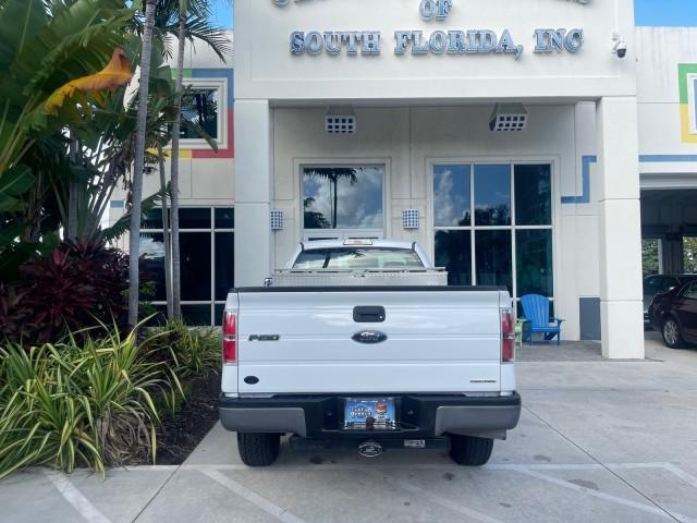 2014 Oxford White /Steel Gray Ford F-150 XL LOW MILES 28,806 4WD (1FTMF1EM2EK) with an 3.7L V6 Cylinder Engine engine, Automatic transmission, located at 4701 North Dixie Hwy, Pompano Beach, FL, 33064, (954) 422-2889, 26.240938, -80.123474 - OUR WEBPAGE FLORIDACARS1.COM HAS OVER 100 PHOTOS AND FREE CARFAX LINK 2014 FORD F-150 XL LONG BED 8 FT VIN: 1FTMF1EM2EKE36278 1 F T M F 1 E M 2 E K E 3 6 2 7 8 PICKUP 3.7L V6 F DOHC 24V FLEX FUEL REAR WHEEL DRIVE W/ 4X4 Features 4WD/AWD ABS Brakes Air Conditioning AM/FM Stereo Automatic Transmission - Photo#93