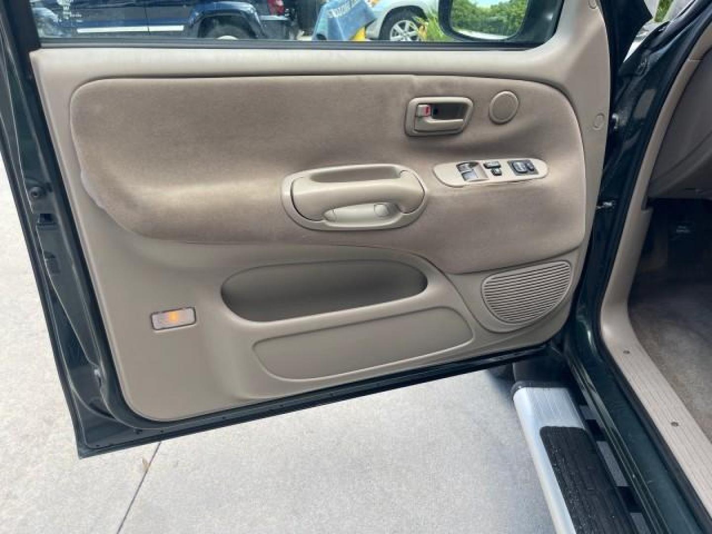 2006 Bluesteel Metallic /Taupe Toyota Tundra SR5 LOW MILES 4.7 V8 (5TBRT34136S) with an 4.7L DOHC SEFI 32-Valve i-Force V8 Engine engine, Automatic transmission, located at 4701 North Dixie Hwy, Pompano Beach, FL, 33064, (954) 422-2889, 26.240938, -80.123474 - OUR WEBPAGE FLORIDACARS1.COM HAS OVER 100 PHOTOS AND FREE CARFAX LINK 2006 TOYOTA TUNDRA SR5 LONG BED VIN: 5TBRT34136S474719 5 T B R T 3 4 1 3 6 S 4 7 4 7 1 9 4 DOOR EXTENDED CAB PICKUP 4.7L V8 F DOHC 32V GASOLINE REAR WHEEL DRIVE Features ABS Brakes Air Conditioning AM/FM Stereo Automatic Transmiss - Photo#41