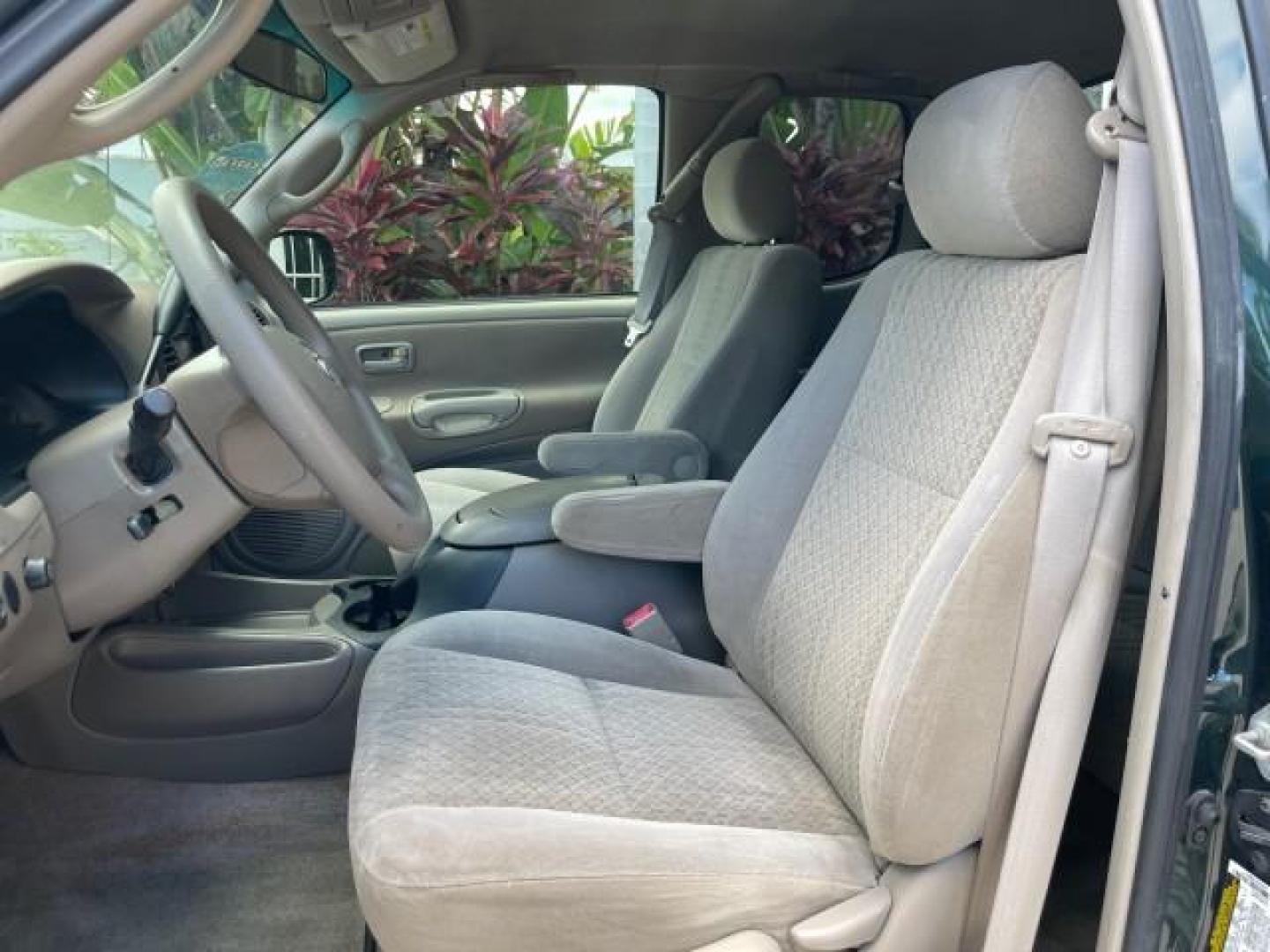 2006 Bluesteel Metallic /Taupe Toyota Tundra SR5 LOW MILES 4.7 V8 (5TBRT34136S) with an 4.7L DOHC SEFI 32-Valve i-Force V8 Engine engine, Automatic transmission, located at 4701 North Dixie Hwy, Pompano Beach, FL, 33064, (954) 422-2889, 26.240938, -80.123474 - OUR WEBPAGE FLORIDACARS1.COM HAS OVER 100 PHOTOS AND FREE CARFAX LINK 2006 TOYOTA TUNDRA SR5 LONG BED VIN: 5TBRT34136S474719 5 T B R T 3 4 1 3 6 S 4 7 4 7 1 9 4 DOOR EXTENDED CAB PICKUP 4.7L V8 F DOHC 32V GASOLINE REAR WHEEL DRIVE Features ABS Brakes Air Conditioning AM/FM Stereo Automatic Transmiss - Photo#42