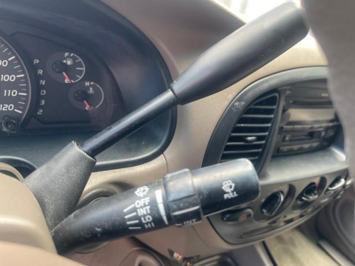 2006 Bluesteel Metallic /Taupe Toyota Tundra SR5 LOW MILES 4.7 V8 (5TBRT34136S) with an 4.7L DOHC SEFI 32-Valve i-Force V8 Engine engine, Automatic transmission, located at 4701 North Dixie Hwy, Pompano Beach, FL, 33064, (954) 422-2889, 26.240938, -80.123474 - OUR WEBPAGE FLORIDACARS1.COM HAS OVER 100 PHOTOS AND FREE CARFAX LINK 2006 TOYOTA TUNDRA SR5 LONG BED VIN: 5TBRT34136S474719 5 T B R T 3 4 1 3 6 S 4 7 4 7 1 9 4 DOOR EXTENDED CAB PICKUP 4.7L V8 F DOHC 32V GASOLINE REAR WHEEL DRIVE Features ABS Brakes Air Conditioning AM/FM Stereo Automatic Transmiss - Photo#50