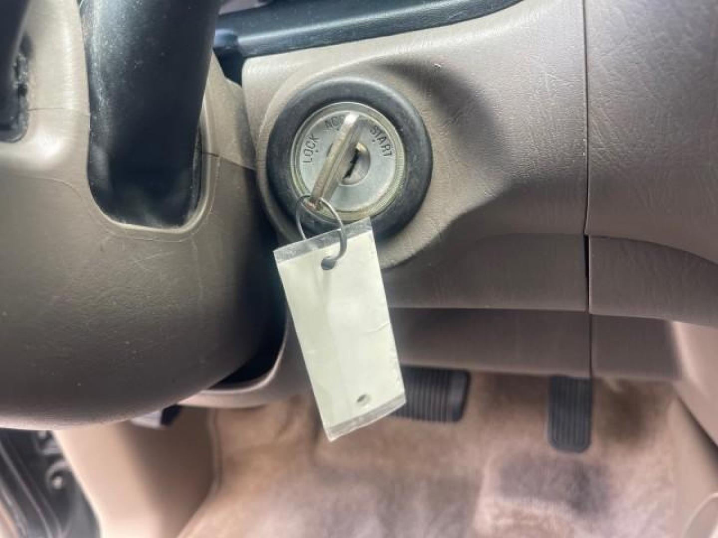 2006 Bluesteel Metallic /Taupe Toyota Tundra SR5 LOW MILES 4.7 V8 (5TBRT34136S) with an 4.7L DOHC SEFI 32-Valve i-Force V8 Engine engine, Automatic transmission, located at 4701 North Dixie Hwy, Pompano Beach, FL, 33064, (954) 422-2889, 26.240938, -80.123474 - OUR WEBPAGE FLORIDACARS1.COM HAS OVER 100 PHOTOS AND FREE CARFAX LINK 2006 TOYOTA TUNDRA SR5 LONG BED VIN: 5TBRT34136S474719 5 T B R T 3 4 1 3 6 S 4 7 4 7 1 9 4 DOOR EXTENDED CAB PICKUP 4.7L V8 F DOHC 32V GASOLINE REAR WHEEL DRIVE Features ABS Brakes Air Conditioning AM/FM Stereo Automatic Transmiss - Photo#55