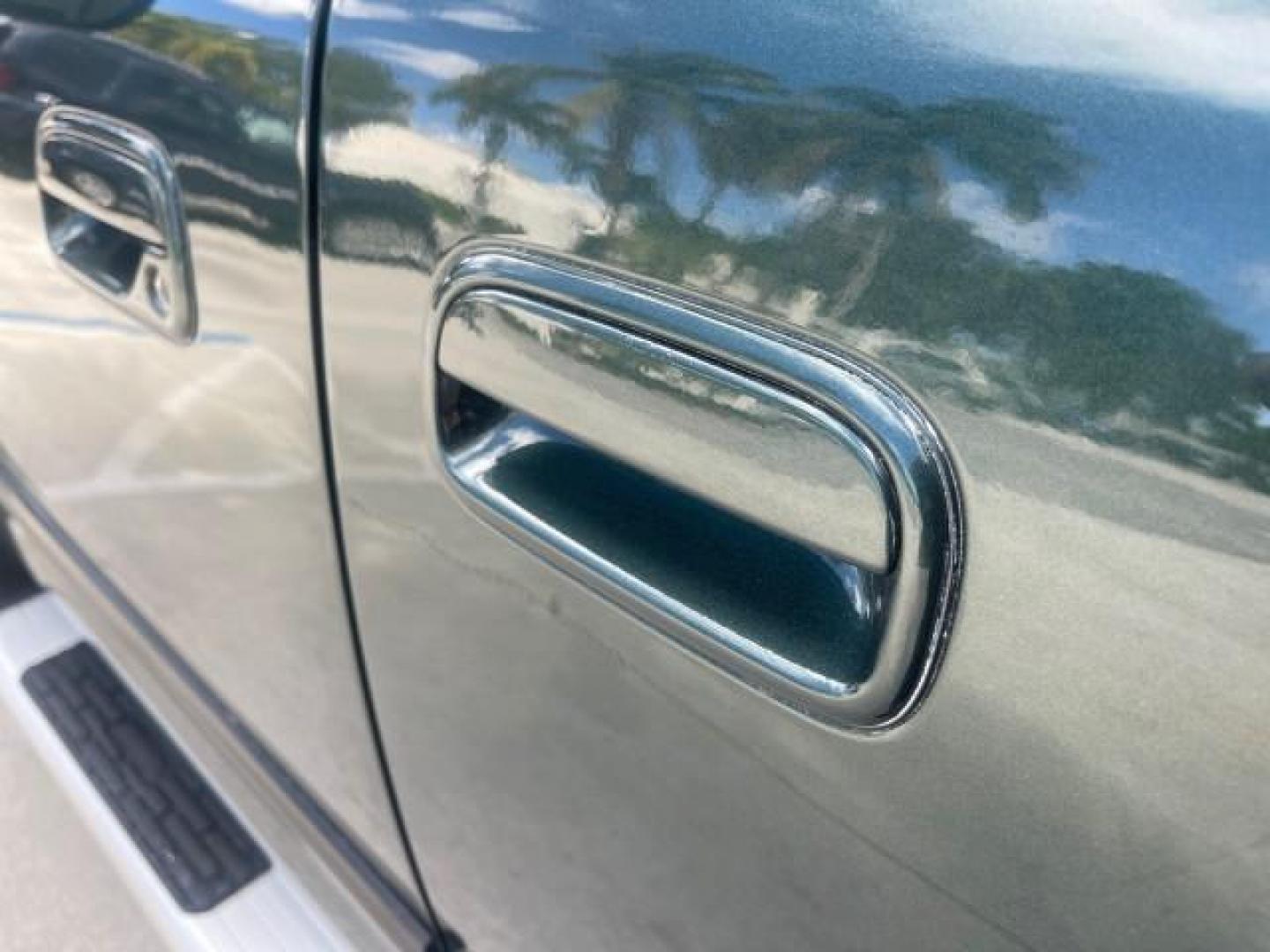 2006 Bluesteel Metallic /Taupe Toyota Tundra SR5 LOW MILES 4.7 V8 (5TBRT34136S) with an 4.7L DOHC SEFI 32-Valve i-Force V8 Engine engine, Automatic transmission, located at 4701 North Dixie Hwy, Pompano Beach, FL, 33064, (954) 422-2889, 26.240938, -80.123474 - OUR WEBPAGE FLORIDACARS1.COM HAS OVER 100 PHOTOS AND FREE CARFAX LINK 2006 TOYOTA TUNDRA SR5 LONG BED VIN: 5TBRT34136S474719 5 T B R T 3 4 1 3 6 S 4 7 4 7 1 9 4 DOOR EXTENDED CAB PICKUP 4.7L V8 F DOHC 32V GASOLINE REAR WHEEL DRIVE Features ABS Brakes Air Conditioning AM/FM Stereo Automatic Transmiss - Photo#71