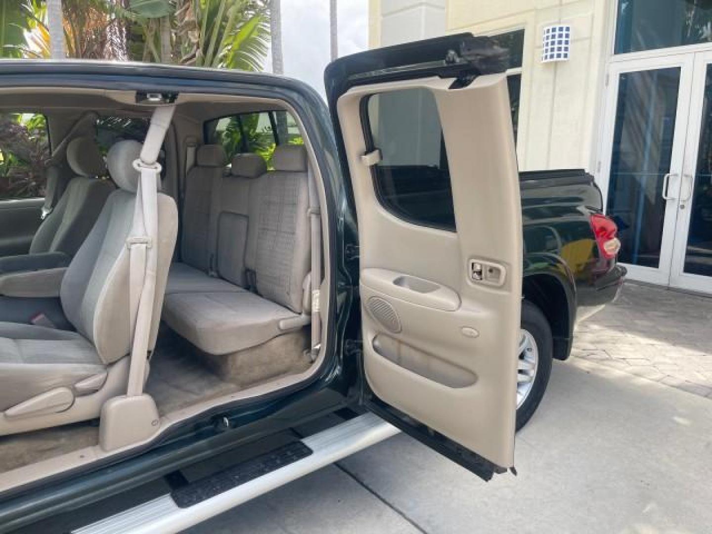 2006 Bluesteel Metallic /Taupe Toyota Tundra SR5 LOW MILES 4.7 V8 (5TBRT34136S) with an 4.7L DOHC SEFI 32-Valve i-Force V8 Engine engine, Automatic transmission, located at 4701 North Dixie Hwy, Pompano Beach, FL, 33064, (954) 422-2889, 26.240938, -80.123474 - OUR WEBPAGE FLORIDACARS1.COM HAS OVER 100 PHOTOS AND FREE CARFAX LINK 2006 TOYOTA TUNDRA SR5 LONG BED VIN: 5TBRT34136S474719 5 T B R T 3 4 1 3 6 S 4 7 4 7 1 9 4 DOOR EXTENDED CAB PICKUP 4.7L V8 F DOHC 32V GASOLINE REAR WHEEL DRIVE Features ABS Brakes Air Conditioning AM/FM Stereo Automatic Transmiss - Photo#73
