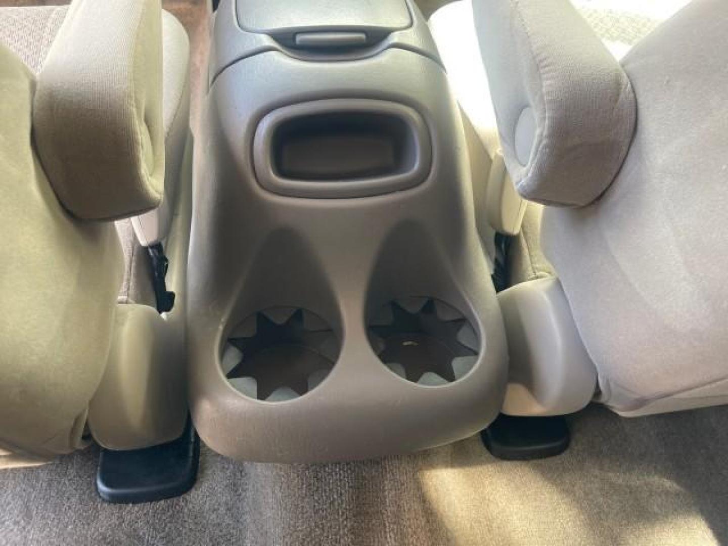 2006 Bluesteel Metallic /Taupe Toyota Tundra SR5 LOW MILES 4.7 V8 (5TBRT34136S) with an 4.7L DOHC SEFI 32-Valve i-Force V8 Engine engine, Automatic transmission, located at 4701 North Dixie Hwy, Pompano Beach, FL, 33064, (954) 422-2889, 26.240938, -80.123474 - OUR WEBPAGE FLORIDACARS1.COM HAS OVER 100 PHOTOS AND FREE CARFAX LINK 2006 TOYOTA TUNDRA SR5 LONG BED VIN: 5TBRT34136S474719 5 T B R T 3 4 1 3 6 S 4 7 4 7 1 9 4 DOOR EXTENDED CAB PICKUP 4.7L V8 F DOHC 32V GASOLINE REAR WHEEL DRIVE Features ABS Brakes Air Conditioning AM/FM Stereo Automatic Transmiss - Photo#77