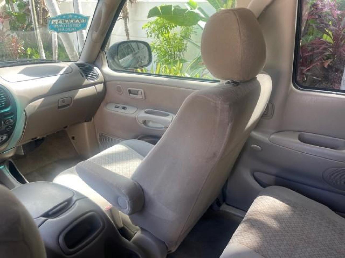 2006 Bluesteel Metallic /Taupe Toyota Tundra SR5 LOW MILES 4.7 V8 (5TBRT34136S) with an 4.7L DOHC SEFI 32-Valve i-Force V8 Engine engine, Automatic transmission, located at 4701 North Dixie Hwy, Pompano Beach, FL, 33064, (954) 422-2889, 26.240938, -80.123474 - OUR WEBPAGE FLORIDACARS1.COM HAS OVER 100 PHOTOS AND FREE CARFAX LINK 2006 TOYOTA TUNDRA SR5 LONG BED VIN: 5TBRT34136S474719 5 T B R T 3 4 1 3 6 S 4 7 4 7 1 9 4 DOOR EXTENDED CAB PICKUP 4.7L V8 F DOHC 32V GASOLINE REAR WHEEL DRIVE Features ABS Brakes Air Conditioning AM/FM Stereo Automatic Transmiss - Photo#80
