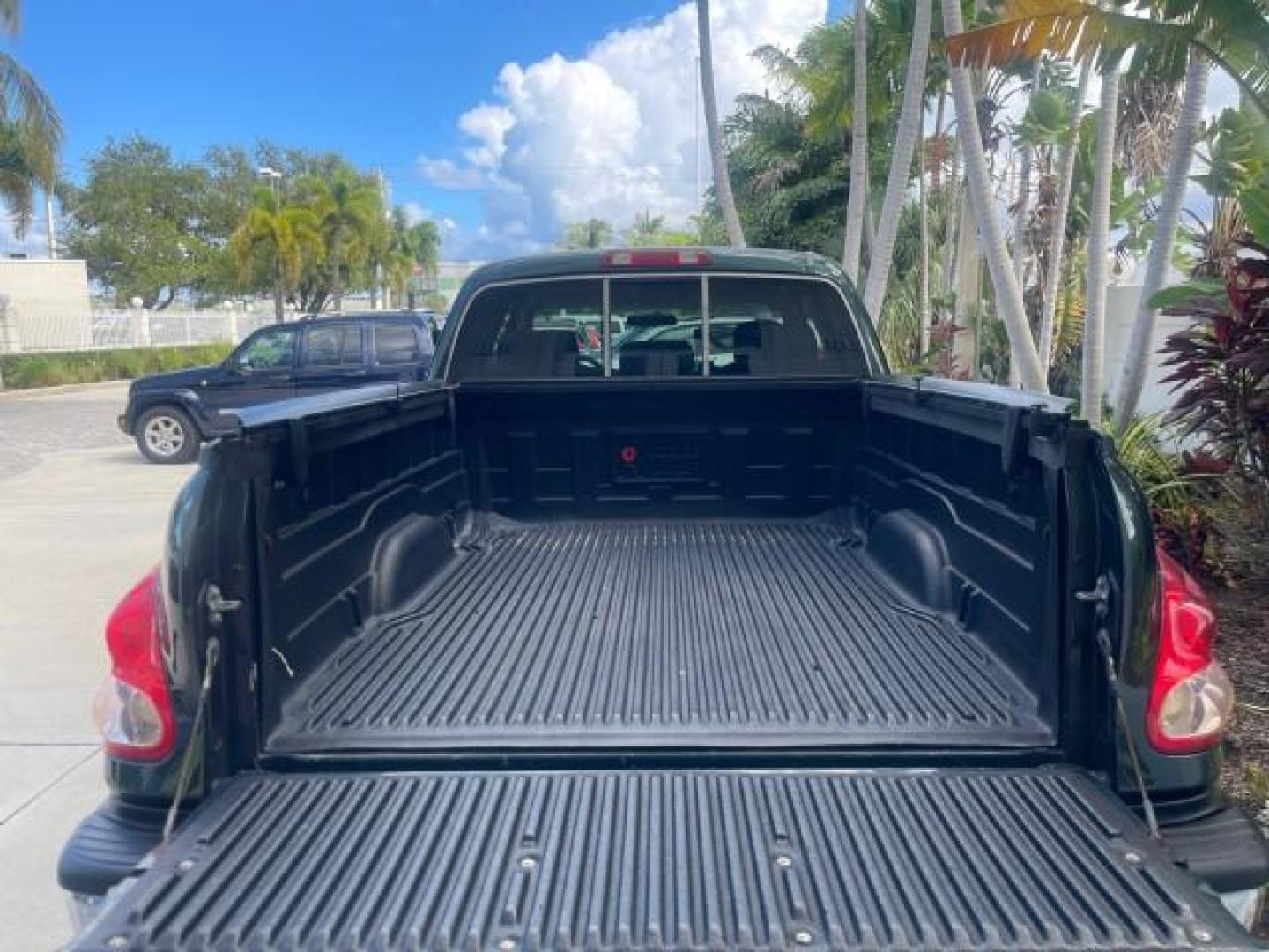 2006 Bluesteel Metallic /Taupe Toyota Tundra SR5 LOW MILES 4.7 V8 (5TBRT34136S) with an 4.7L DOHC SEFI 32-Valve i-Force V8 Engine engine, Automatic transmission, located at 4701 North Dixie Hwy, Pompano Beach, FL, 33064, (954) 422-2889, 26.240938, -80.123474 - OUR WEBPAGE FLORIDACARS1.COM HAS OVER 100 PHOTOS AND FREE CARFAX LINK 2006 TOYOTA TUNDRA SR5 LONG BED VIN: 5TBRT34136S474719 5 T B R T 3 4 1 3 6 S 4 7 4 7 1 9 4 DOOR EXTENDED CAB PICKUP 4.7L V8 F DOHC 32V GASOLINE REAR WHEEL DRIVE Features ABS Brakes Air Conditioning AM/FM Stereo Automatic Transmiss - Photo#93