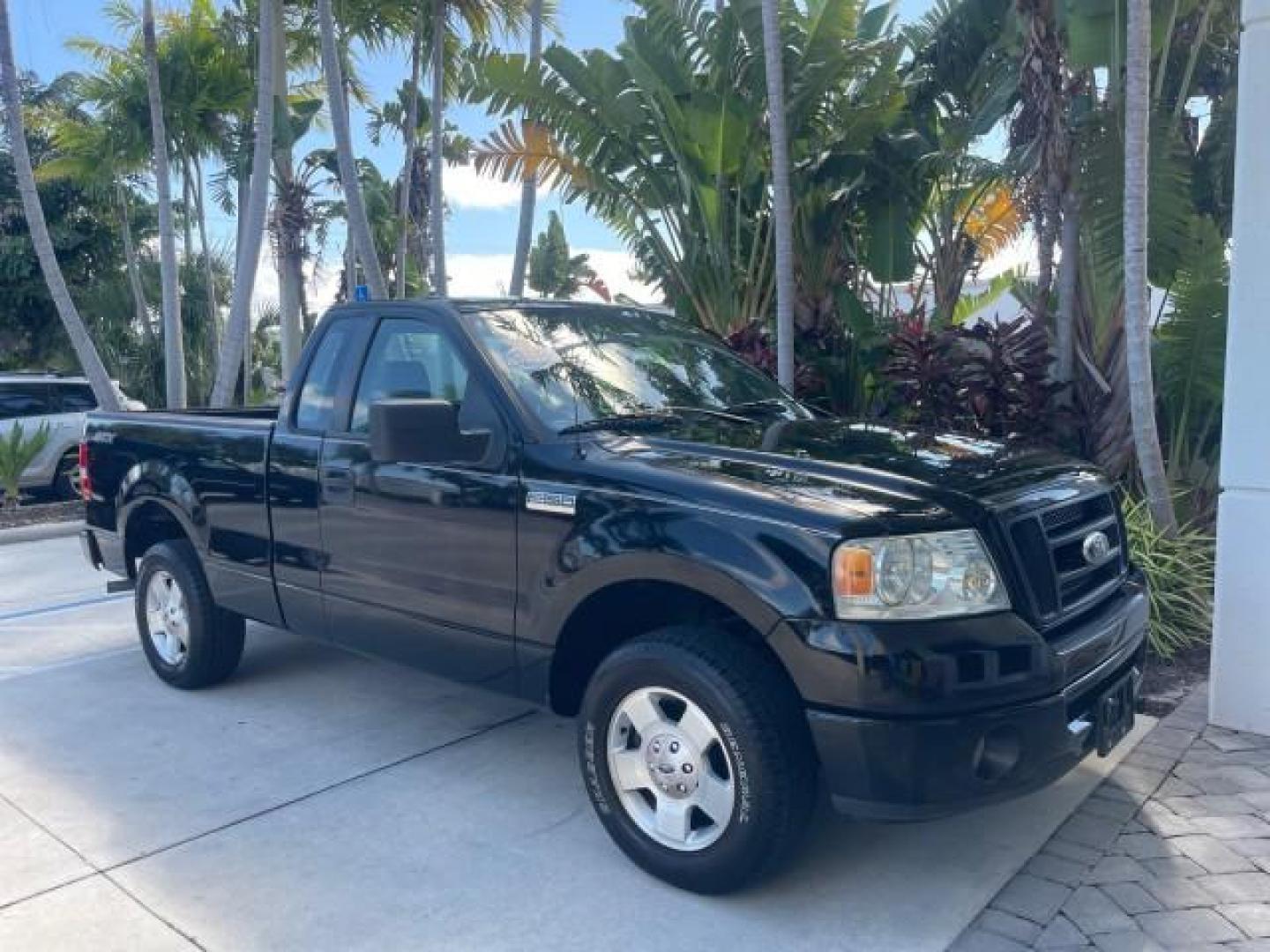 2007 Black /Flint Ford F-150 STX LOW 41,792 1 OWNER (1FTRF12247K) with an 4.2L EFI V6 Engine engine, Automatic transmission, located at 4701 North Dixie Hwy, Pompano Beach, FL, 33064, (954) 422-2889, 26.240938, -80.123474 - OUR WEBPAGE FLORIDACARS1.COM HAS OVER 100 PHOTOS AND FREE CARFAX LINK 2007 FORD F-150 XL LONG BED 8 FT VIN: 1FTRF12247KD38557 1 F T R F 1 2 2 4 7 K D 3 8 5 5 7 PICKUP 4.2L V6 F GASOLINE REAR WHEEL DRIVE Features ABS Brakes Air Conditioning Alloy Wheels AM/FM Stereo Automatic Transmission Auxiliary A - Photo#24