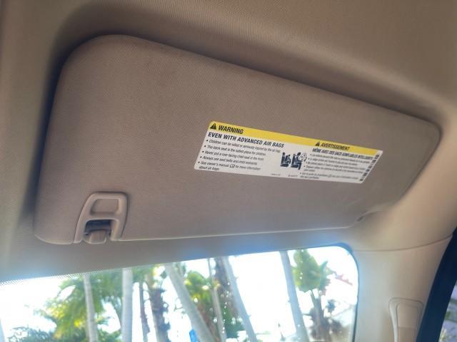 2013 White Diamond Tricoat /Cashmere w/Cocoa Accents Cadillac Escalade LOW MILES 62,322 PEARL WHITE (1GYS3AEF3DR) with an 6.2L Vortec 1000 V8 SFI E85 Engine engine, Automatic transmission, located at 4701 North Dixie Hwy, Pompano Beach, FL, 33064, (954) 422-2889, 26.240938, -80.123474 - OUR WEBPAGE FLORIDACARS1.COM HAS OVER 100 PHOTOS AND FREE CARFAX LINK 2013 CADILLAC ESCALADE WHITE DIAMOND TRICOAT - NEW $$ 63,170 VIN: 1GYS3AEF3DR239301 1 G Y S 3 A E F 3 D R 2 3 9 3 0 1 4 DOOR WAGON/SPORT UTILITY 6.2L V8 F OHV 16V FLEX FUEL REAR WHEEL DRIVE Features A/C Seat(s) ABS Brakes Air Cond - Photo#72