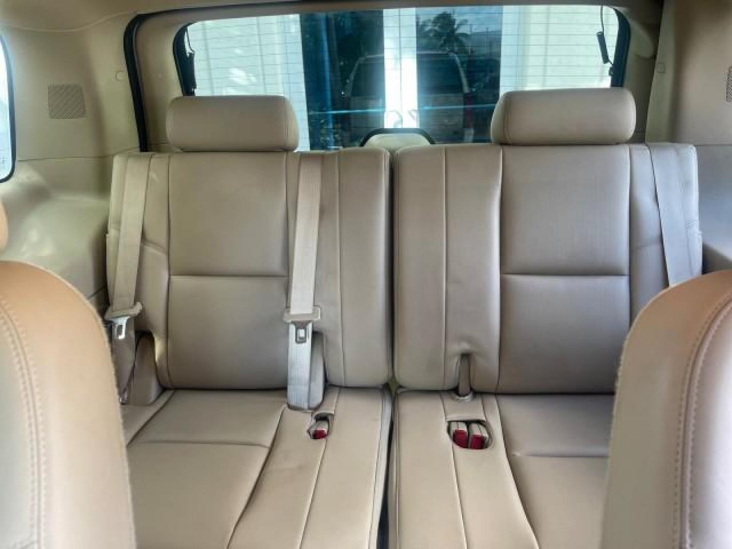 2013 White Diamond Tricoat /Cashmere w/Cocoa Accents Cadillac Escalade LOW MILES 62,315 PEARL WHITE (1GYS3AEF3DR) with an 6.2L Vortec 1000 V8 SFI E85 Engine engine, Automatic transmission, located at 4701 North Dixie Hwy, Pompano Beach, FL, 33064, (954) 422-2889, 26.240938, -80.123474 - OUR WEBPAGE FLORIDACARS1.COM HAS OVER 100 PHOTOS AND FREE CARFAX LINK 2013 CADILLAC ESCALADE WHITE DIAMOND TRICOAT - NEW $$ 63,170 VIN: 1GYS3AEF3DR239301 1 G Y S 3 A E F 3 D R 2 3 9 3 0 1 4 DOOR WAGON/SPORT UTILITY 6.2L V8 F OHV 16V FLEX FUEL REAR WHEEL DRIVE Features A/C Seat(s) ABS Brakes Air Cond - Photo#85