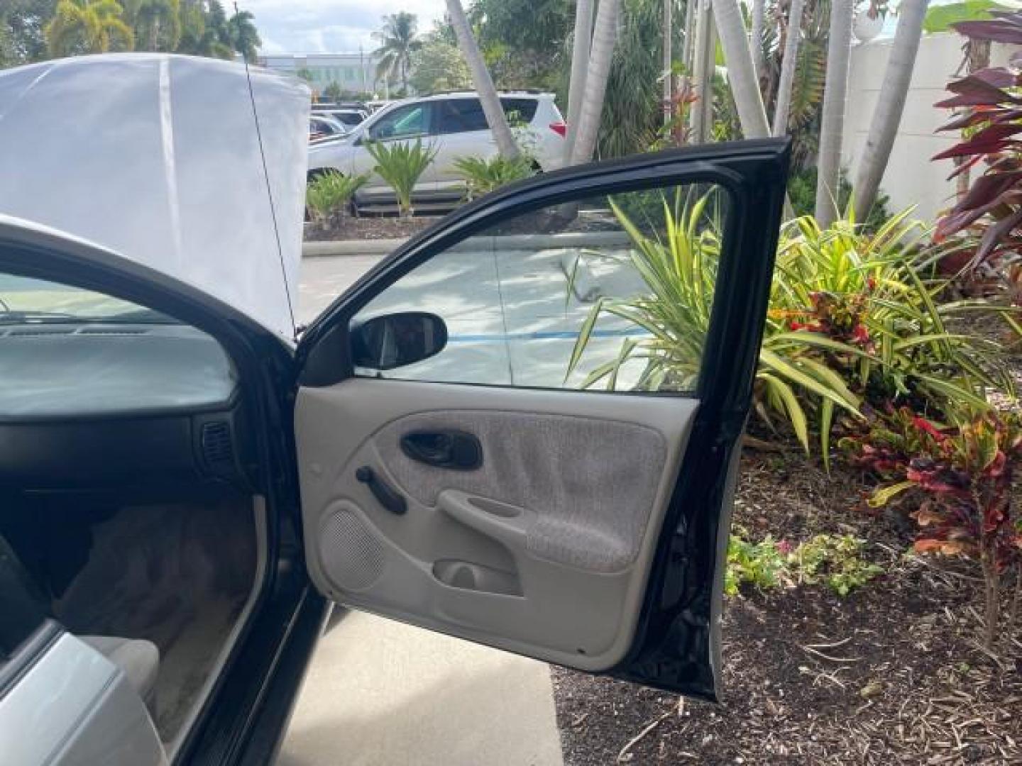 2002 Light Silver /Grey Saturn SL2 LOW MILES 51,437 1 OWNER FLORIDA (1G8ZK54782Z) with an 1.9L DOHC SPFI 16-Valve L4 Aluminum Engine engine, Automatic transmission, located at 4701 North Dixie Hwy, Pompano Beach, FL, 33064, (954) 422-2889, 26.240938, -80.123474 - OUR WEBPAGE FLORIDACARS1.COM HAS OVER 100 PHOTOS AND FREE CARFAX LINK 2002 SATURN S-SERIES SL2 VIN: 1G8ZK54782Z312050 1 G 8 Z K 5 4 7 8 2 Z 3 1 2 0 5 0 SEDAN 4 DR 1.9L I4 F DOHC 16V GASOLINE FRONT WHEEL DRIVE Features Air Conditioning AM/FM Stereo Automatic Transmission Cloth Seats Rear Defroster Pr - Photo#11