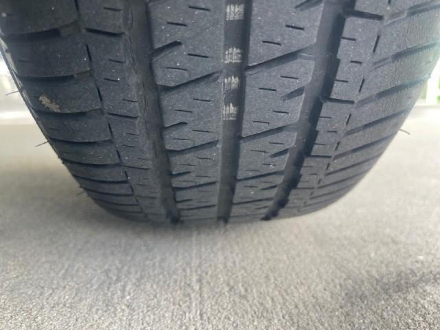 2002 Light Silver /Grey Saturn SL2 LOW MILES 51,437 1 OWNER FLORIDA (1G8ZK54782Z) with an 1.9L DOHC SPFI 16-Valve L4 Aluminum Engine engine, Automatic transmission, located at 4701 North Dixie Hwy, Pompano Beach, FL, 33064, (954) 422-2889, 26.240938, -80.123474 - OUR WEBPAGE FLORIDACARS1.COM HAS OVER 100 PHOTOS AND FREE CARFAX LINK 2002 SATURN S-SERIES SL2 VIN: 1G8ZK54782Z312050 1 G 8 Z K 5 4 7 8 2 Z 3 1 2 0 5 0 SEDAN 4 DR 1.9L I4 F DOHC 16V GASOLINE FRONT WHEEL DRIVE Features Air Conditioning AM/FM Stereo Automatic Transmission Cloth Seats Rear Defroster Pr - Photo#80