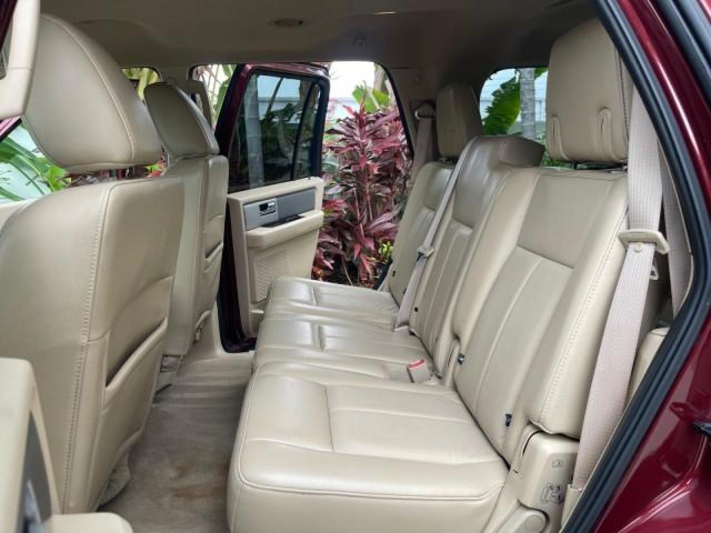 2012 Autumn Red Metallic /Camel Ford Expedition XLT LOW MILES 73,308 4WD (1FMJU1J54CE) with an 5.4L SOHC 24-Valve V8 FFV Engine engine, Automatic transmission, located at 4701 North Dixie Hwy, Pompano Beach, FL, 33064, (954) 422-2889, 26.240938, -80.123474 - OUR WEBPAGE FLORIDACARS1.COM HAS OVER 100 PHOTOS AND FREE CARFAX LINK 2012 FORD EXPEDITION XLT VIN: 1FMJU1J54CEF49311 1 F M J U 1 J 5 4 C E F 4 9 3 1 1 4 DOOR WAGON/SPORT UTILITY 5.4L V8 F SOHC 24V FLEX FUEL REAR WHEEL DRIVE W/ 4X4 Features 4WD/AWD ABS Brakes Air Conditioning Alloy Wheels AM/FM Ster - Photo#14