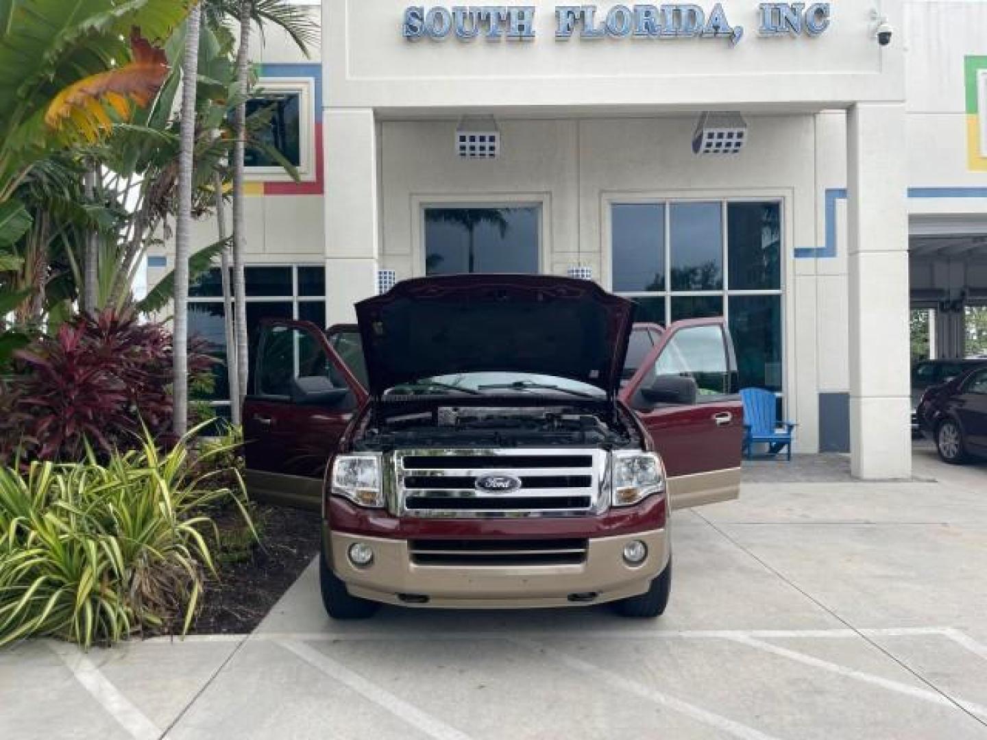 2012 Autumn Red Metallic /Camel Ford Expedition XLT LOW MILES 73,308 4WD (1FMJU1J54CE) with an 5.4L SOHC 24-Valve V8 FFV Engine engine, Automatic transmission, located at 4701 North Dixie Hwy, Pompano Beach, FL, 33064, (954) 422-2889, 26.240938, -80.123474 - OUR WEBPAGE FLORIDACARS1.COM HAS OVER 100 PHOTOS AND FREE CARFAX LINK 2012 FORD EXPEDITION XLT VIN: 1FMJU1J54CEF49311 1 F M J U 1 J 5 4 C E F 4 9 3 1 1 4 DOOR WAGON/SPORT UTILITY 5.4L V8 F SOHC 24V FLEX FUEL REAR WHEEL DRIVE W/ 4X4 Features 4WD/AWD ABS Brakes Air Conditioning Alloy Wheels AM/FM Ster - Photo#16