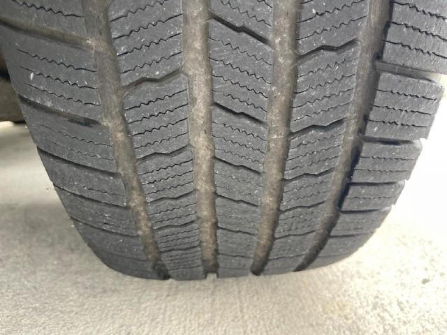 2012 Autumn Red Metallic /Camel Ford Expedition XLT LOW MILES 73,308 4WD (1FMJU1J54CE) with an 5.4L SOHC 24-Valve V8 FFV Engine engine, Automatic transmission, located at 4701 North Dixie Hwy, Pompano Beach, FL, 33064, (954) 422-2889, 26.240938, -80.123474 - OUR WEBPAGE FLORIDACARS1.COM HAS OVER 100 PHOTOS AND FREE CARFAX LINK 2012 FORD EXPEDITION XLT VIN: 1FMJU1J54CEF49311 1 F M J U 1 J 5 4 C E F 4 9 3 1 1 4 DOOR WAGON/SPORT UTILITY 5.4L V8 F SOHC 24V FLEX FUEL REAR WHEEL DRIVE W/ 4X4 Features 4WD/AWD ABS Brakes Air Conditioning Alloy Wheels AM/FM Ster - Photo#20