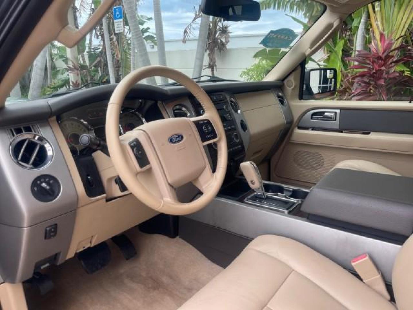 2012 Autumn Red Metallic /Camel Ford Expedition XLT LOW MILES 73,308 4WD (1FMJU1J54CE) with an 5.4L SOHC 24-Valve V8 FFV Engine engine, Automatic transmission, located at 4701 North Dixie Hwy, Pompano Beach, FL, 33064, (954) 422-2889, 26.240938, -80.123474 - OUR WEBPAGE FLORIDACARS1.COM HAS OVER 100 PHOTOS AND FREE CARFAX LINK 2012 FORD EXPEDITION XLT VIN: 1FMJU1J54CEF49311 1 F M J U 1 J 5 4 C E F 4 9 3 1 1 4 DOOR WAGON/SPORT UTILITY 5.4L V8 F SOHC 24V FLEX FUEL REAR WHEEL DRIVE W/ 4X4 Features 4WD/AWD ABS Brakes Air Conditioning Alloy Wheels AM/FM Ster - Photo#49