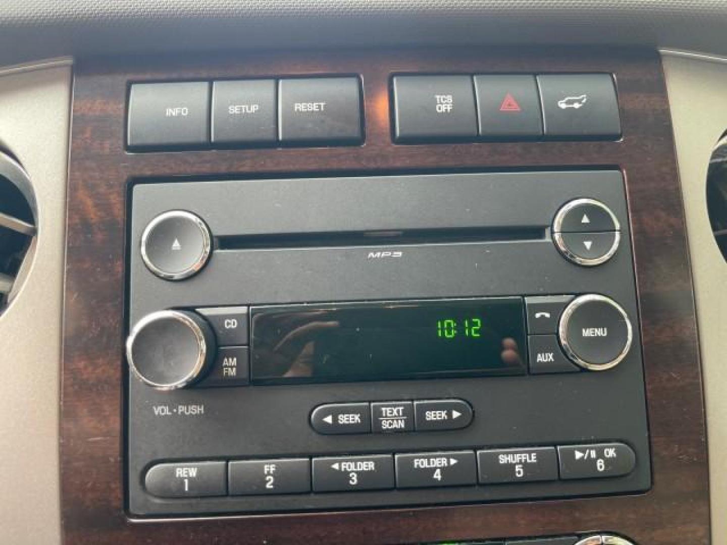 2012 Autumn Red Metallic /Camel Ford Expedition XLT LOW MILES 73,308 4WD (1FMJU1J54CE) with an 5.4L SOHC 24-Valve V8 FFV Engine engine, Automatic transmission, located at 4701 North Dixie Hwy, Pompano Beach, FL, 33064, (954) 422-2889, 26.240938, -80.123474 - OUR WEBPAGE FLORIDACARS1.COM HAS OVER 100 PHOTOS AND FREE CARFAX LINK 2012 FORD EXPEDITION XLT VIN: 1FMJU1J54CEF49311 1 F M J U 1 J 5 4 C E F 4 9 3 1 1 4 DOOR WAGON/SPORT UTILITY 5.4L V8 F SOHC 24V FLEX FUEL REAR WHEEL DRIVE W/ 4X4 Features 4WD/AWD ABS Brakes Air Conditioning Alloy Wheels AM/FM Ster - Photo#57