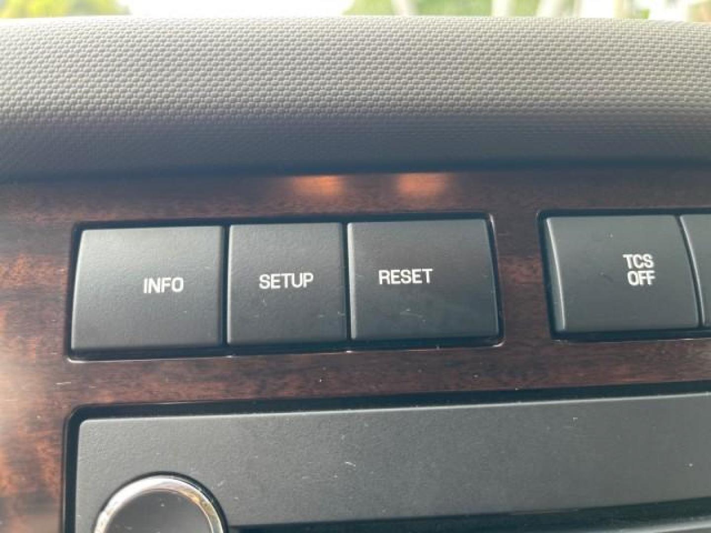 2012 Autumn Red Metallic /Camel Ford Expedition XLT LOW MILES 73,308 4WD (1FMJU1J54CE) with an 5.4L SOHC 24-Valve V8 FFV Engine engine, Automatic transmission, located at 4701 North Dixie Hwy, Pompano Beach, FL, 33064, (954) 422-2889, 26.240938, -80.123474 - OUR WEBPAGE FLORIDACARS1.COM HAS OVER 100 PHOTOS AND FREE CARFAX LINK 2012 FORD EXPEDITION XLT VIN: 1FMJU1J54CEF49311 1 F M J U 1 J 5 4 C E F 4 9 3 1 1 4 DOOR WAGON/SPORT UTILITY 5.4L V8 F SOHC 24V FLEX FUEL REAR WHEEL DRIVE W/ 4X4 Features 4WD/AWD ABS Brakes Air Conditioning Alloy Wheels AM/FM Ster - Photo#60