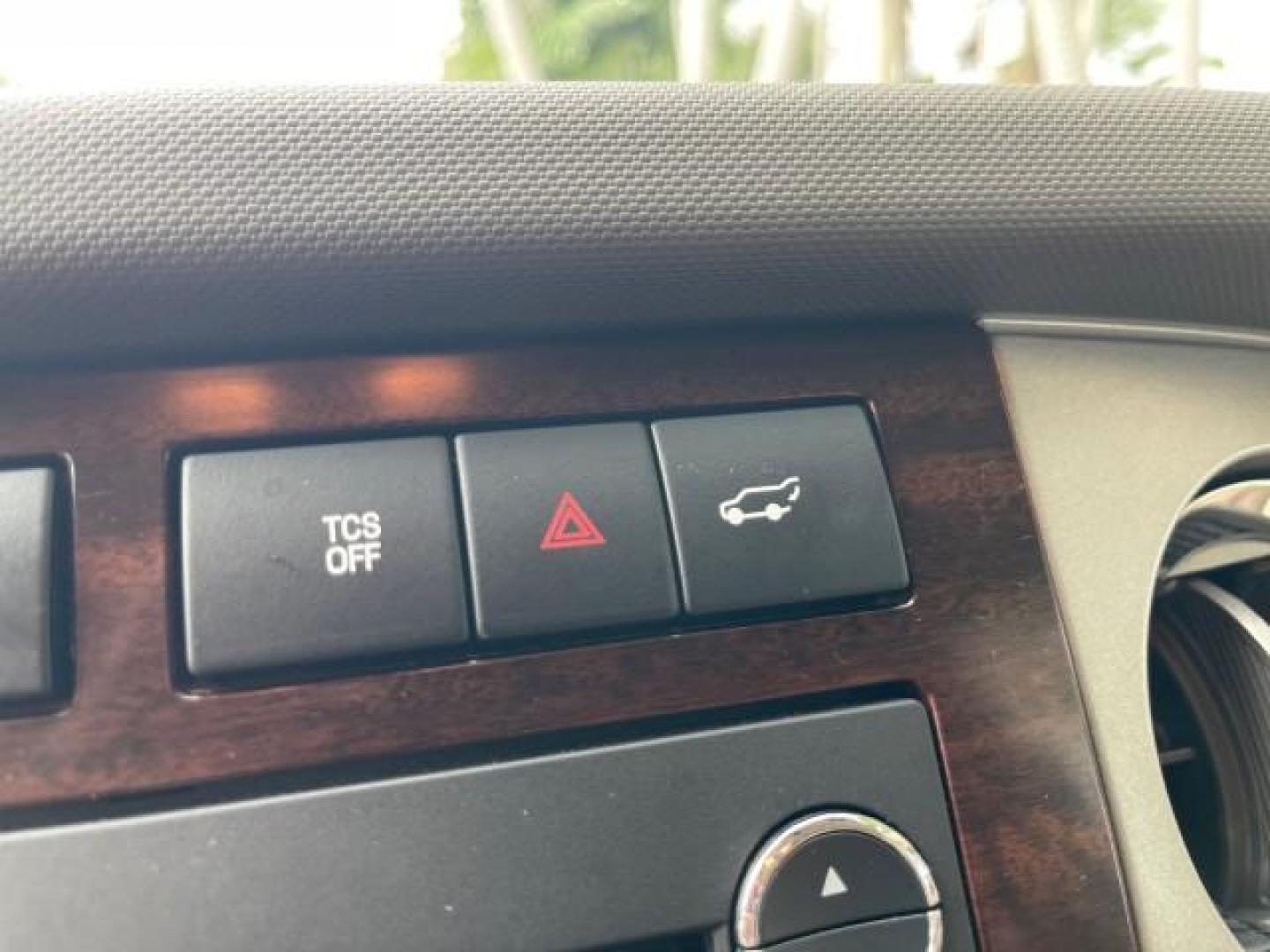 2012 Autumn Red Metallic /Camel Ford Expedition XLT LOW MILES 73,308 4WD (1FMJU1J54CE) with an 5.4L SOHC 24-Valve V8 FFV Engine engine, Automatic transmission, located at 4701 North Dixie Hwy, Pompano Beach, FL, 33064, (954) 422-2889, 26.240938, -80.123474 - OUR WEBPAGE FLORIDACARS1.COM HAS OVER 100 PHOTOS AND FREE CARFAX LINK 2012 FORD EXPEDITION XLT VIN: 1FMJU1J54CEF49311 1 F M J U 1 J 5 4 C E F 4 9 3 1 1 4 DOOR WAGON/SPORT UTILITY 5.4L V8 F SOHC 24V FLEX FUEL REAR WHEEL DRIVE W/ 4X4 Features 4WD/AWD ABS Brakes Air Conditioning Alloy Wheels AM/FM Ster - Photo#61