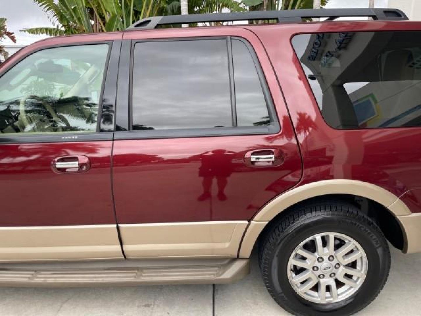 2012 Autumn Red Metallic /Camel Ford Expedition XLT LOW MILES 73,308 4WD (1FMJU1J54CE) with an 5.4L SOHC 24-Valve V8 FFV Engine engine, Automatic transmission, located at 4701 North Dixie Hwy, Pompano Beach, FL, 33064, (954) 422-2889, 26.240938, -80.123474 - OUR WEBPAGE FLORIDACARS1.COM HAS OVER 100 PHOTOS AND FREE CARFAX LINK 2012 FORD EXPEDITION XLT VIN: 1FMJU1J54CEF49311 1 F M J U 1 J 5 4 C E F 4 9 3 1 1 4 DOOR WAGON/SPORT UTILITY 5.4L V8 F SOHC 24V FLEX FUEL REAR WHEEL DRIVE W/ 4X4 Features 4WD/AWD ABS Brakes Air Conditioning Alloy Wheels AM/FM Ster - Photo#73
