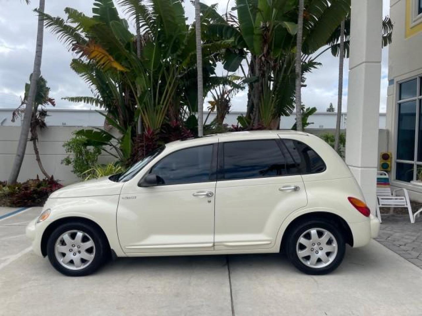 2004 Cool Vanilla /Dark Slate Gray Chrysler PT Cruiser Touring LOW MILES 46,180 (3C4FY58B34T) with an 2.4L 4-Cyl Engine engine, Automatic transmission, located at 4701 North Dixie Hwy, Pompano Beach, FL, 33064, (954) 422-2889, 26.240938, -80.123474 - OUR WEBPAGE FLORIDACARS1.COM HAS OVER 100 PHOTOS AND FREE CARFAX LINK 2004 CHRYSLER PT CRUISER TOURING EDITION VIN: 3C4FY58B34T209277 3 C 4 F Y 5 8 B 3 4 T 2 0 9 2 7 7 VAN 2.4L I4 F DOHC 16V GASOLINE 29 MPG FRONT WHEEL DRIVE Features Air Conditioning Alloy Wheels AM/FM Stereo Automatic Transmission - Photo#32