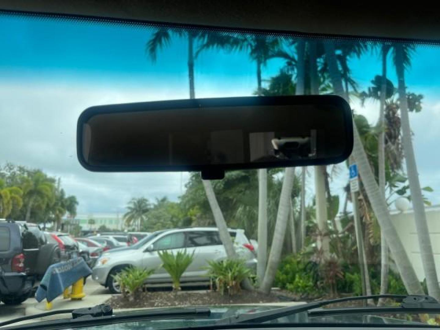 1998 Deep Emerald Green (CC/Met) /Medium Graphite Ford Ranger XL LOW MILES 4 CYL LOW MILES (1FTYR10C0WP) with an 2.5L EFI 4-Cyl Engine engine, Automatic transmission, located at 4701 North Dixie Hwy, Pompano Beach, FL, 33064, (954) 422-2889, 26.240938, -80.123474 - OUR WEBPAGE FLORIDACARS1.COM HAS OVER 100 PHOTOS AND FREE CARFAX LINK 1998 FORD RANGER SPLASH FLARESIDE VIN: 1FTYR10C0WPA84443 1 F T Y R 1 0 C 0 W P A 8 4 4 4 3 PICKUP 2.5L I4 F SOHC 8V GASOLINE 27 MPG REAR WHEEL DRIVE Features ABS Brakes Automatic Transmission Cassette Player Cloth Seats Ice Cold A - Photo#58