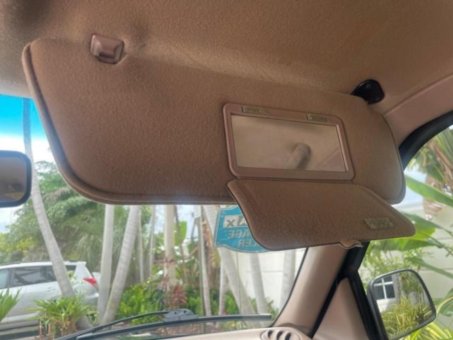 1998 Deep Emerald Green (CC/Met) /Medium Graphite Ford Ranger XL LOW MILES 4 CYL LOW MILES (1FTYR10C0WP) with an 2.5L EFI 4-Cyl Engine engine, Automatic transmission, located at 4701 North Dixie Hwy, Pompano Beach, FL, 33064, (954) 422-2889, 26.240938, -80.123474 - OUR WEBPAGE FLORIDACARS1.COM HAS OVER 100 PHOTOS AND FREE CARFAX LINK 1998 FORD RANGER SPLASH FLARESIDE VIN: 1FTYR10C0WPA84443 1 F T Y R 1 0 C 0 W P A 8 4 4 4 3 PICKUP 2.5L I4 F SOHC 8V GASOLINE 27 MPG REAR WHEEL DRIVE Features ABS Brakes Automatic Transmission Cassette Player Cloth Seats Ice Cold A - Photo#62