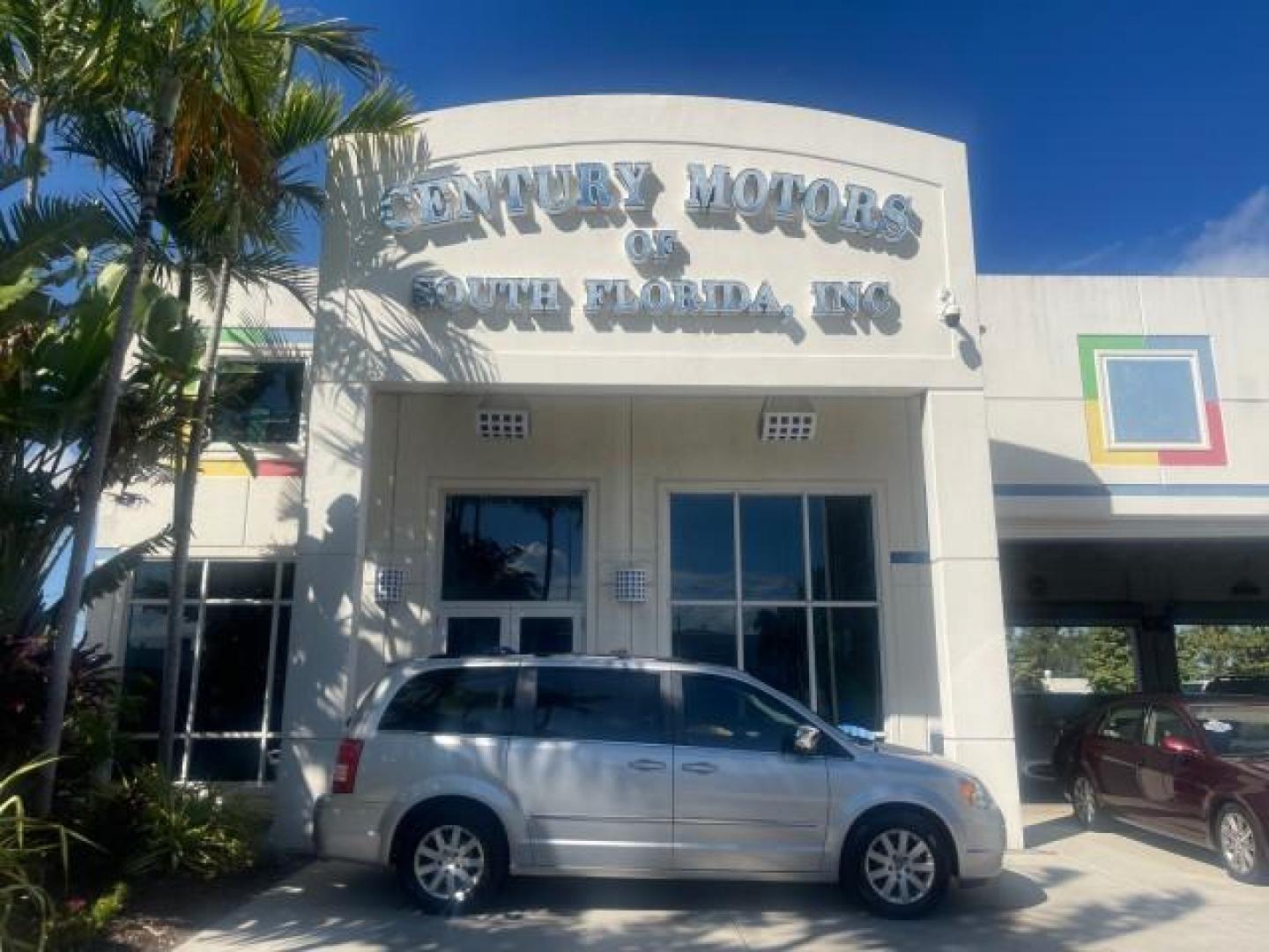 2010 Bright Silver Metallic /Dark slate/light shale Chrysler Town and Country Touring LOW MILES 37,217 1 OWNER (2A4RR5DX8AR) with an 4.0L SOHC SMPI 24v V6 Engine engine, Automatic transmission, located at 4701 North Dixie Hwy, Pompano Beach, FL, 33064, (954) 422-2889, 26.240938, -80.123474 - OUR WEBPAGE FLORIDACARS1.COM HAS OVER 100 PHOTOS AND FREE CARFAX LINK 2010 CHRYSLER TOWN AND COUNTRY TOURING-STOW AND GO SEATS NAVIGATION VIN: 2A4RR5DX8AR141479 2 A 4 R R 5 D X 8 A R 1 4 1 4 7 9 VAN 4.0L V6 F SOHC 24V GASOLINE FRONT WHEEL DRIVE Features ABS Brakes Air Conditioning Alloy Wheels AM/FM - Photo#0