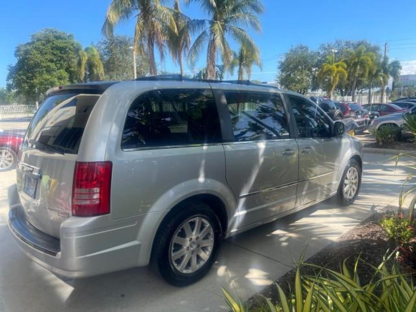 2010 Bright Silver Metallic /Dark slate/light shale Chrysler Town and Country Touring LOW MILES 37,217 1 OWNER (2A4RR5DX8AR) with an 4.0L SOHC SMPI 24v V6 Engine engine, Automatic transmission, located at 4701 North Dixie Hwy, Pompano Beach, FL, 33064, (954) 422-2889, 26.240938, -80.123474 - OUR WEBPAGE FLORIDACARS1.COM HAS OVER 100 PHOTOS AND FREE CARFAX LINK 2010 CHRYSLER TOWN AND COUNTRY TOURING-STOW AND GO SEATS NAVIGATION VIN: 2A4RR5DX8AR141479 2 A 4 R R 5 D X 8 A R 1 4 1 4 7 9 VAN 4.0L V6 F SOHC 24V GASOLINE FRONT WHEEL DRIVE Features ABS Brakes Air Conditioning Alloy Wheels AM/FM - Photo#7