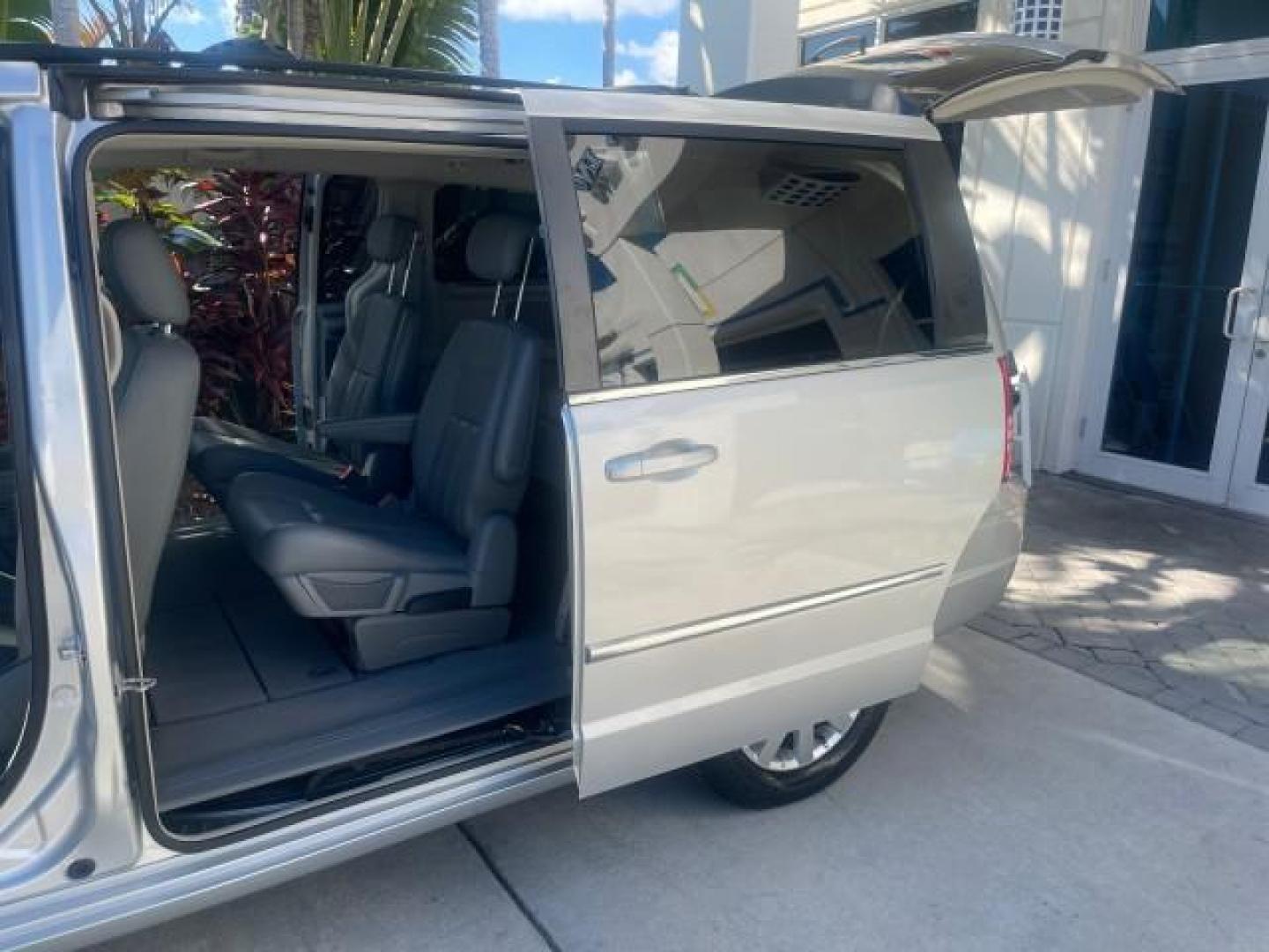 2010 Bright Silver Metallic /Dark slate/light shale Chrysler Town and Country Touring LOW MILES 37,217 1 OWNER (2A4RR5DX8AR) with an 4.0L SOHC SMPI 24v V6 Engine engine, Automatic transmission, located at 4701 North Dixie Hwy, Pompano Beach, FL, 33064, (954) 422-2889, 26.240938, -80.123474 - OUR WEBPAGE FLORIDACARS1.COM HAS OVER 100 PHOTOS AND FREE CARFAX LINK 2010 CHRYSLER TOWN AND COUNTRY TOURING-STOW AND GO SEATS NAVIGATION VIN: 2A4RR5DX8AR141479 2 A 4 R R 5 D X 8 A R 1 4 1 4 7 9 VAN 4.0L V6 F SOHC 24V GASOLINE FRONT WHEEL DRIVE Features ABS Brakes Air Conditioning Alloy Wheels AM/FM - Photo#13
