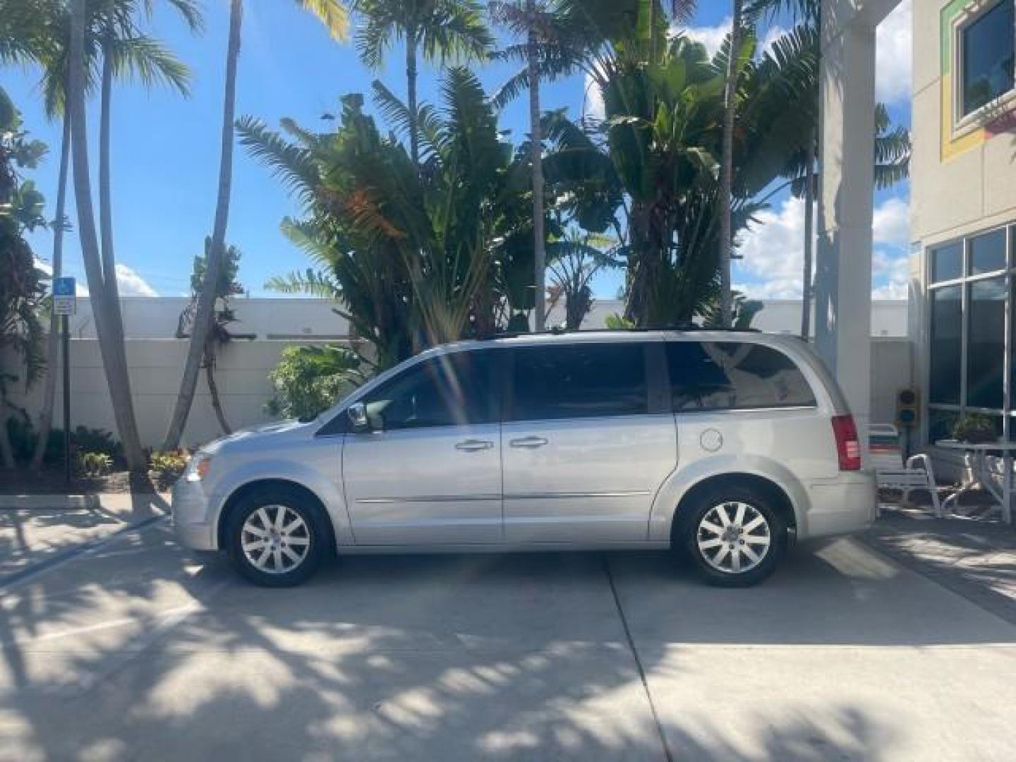2010 Bright Silver Metallic /Dark slate/light shale Chrysler Town and Country Touring LOW MILES 37,217 1 OWNER (2A4RR5DX8AR) with an 4.0L SOHC SMPI 24v V6 Engine engine, Automatic transmission, located at 4701 North Dixie Hwy, Pompano Beach, FL, 33064, (954) 422-2889, 26.240938, -80.123474 - OUR WEBPAGE FLORIDACARS1.COM HAS OVER 100 PHOTOS AND FREE CARFAX LINK 2010 CHRYSLER TOWN AND COUNTRY TOURING-STOW AND GO SEATS NAVIGATION VIN: 2A4RR5DX8AR141479 2 A 4 R R 5 D X 8 A R 1 4 1 4 7 9 VAN 4.0L V6 F SOHC 24V GASOLINE FRONT WHEEL DRIVE Features ABS Brakes Air Conditioning Alloy Wheels AM/FM - Photo#31