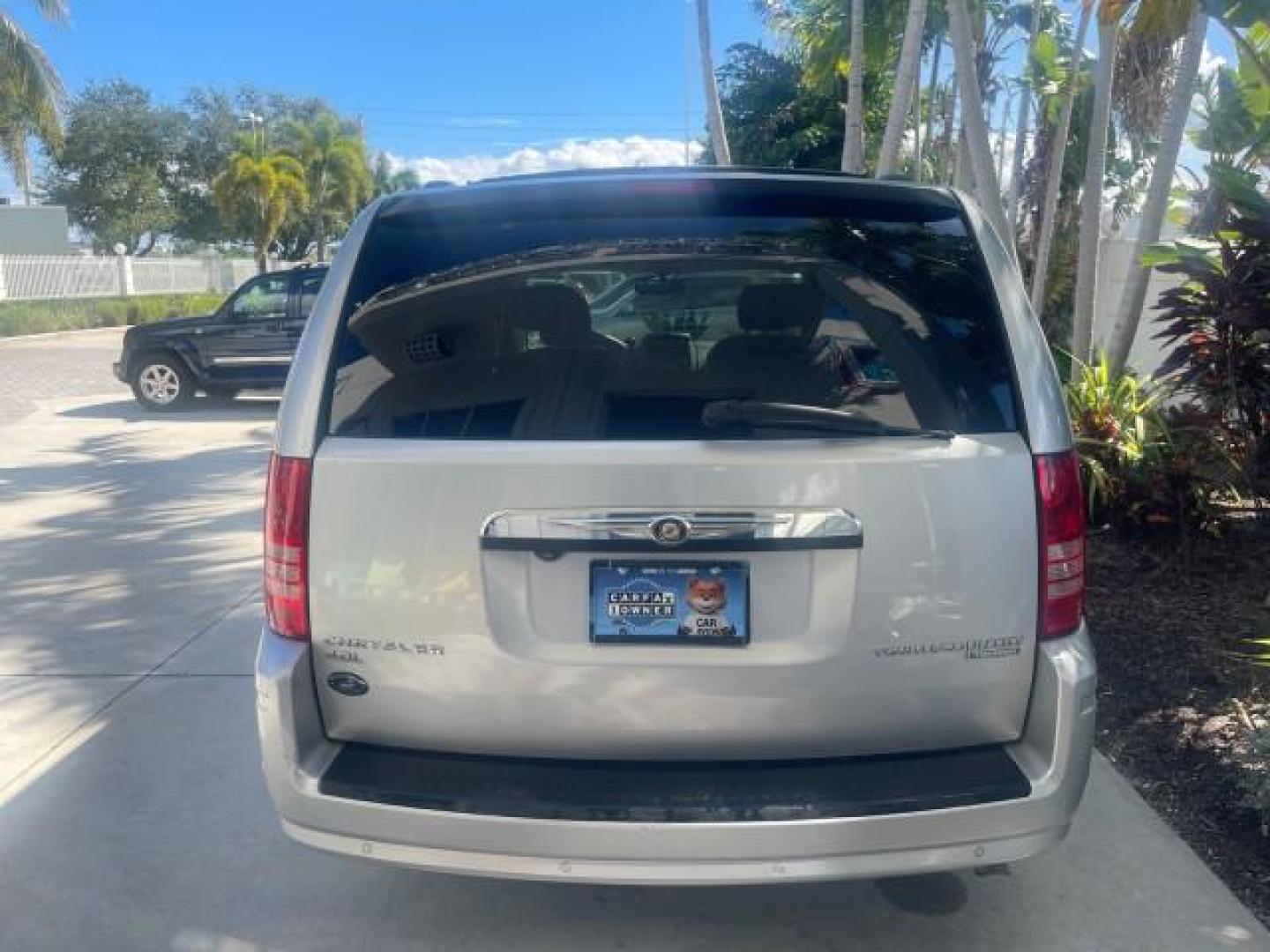 2010 Bright Silver Metallic /Dark slate/light shale Chrysler Town and Country Touring LOW MILES 37,217 1 OWNER (2A4RR5DX8AR) with an 4.0L SOHC SMPI 24v V6 Engine engine, Automatic transmission, located at 4701 North Dixie Hwy, Pompano Beach, FL, 33064, (954) 422-2889, 26.240938, -80.123474 - OUR WEBPAGE FLORIDACARS1.COM HAS OVER 100 PHOTOS AND FREE CARFAX LINK 2010 CHRYSLER TOWN AND COUNTRY TOURING-STOW AND GO SEATS NAVIGATION VIN: 2A4RR5DX8AR141479 2 A 4 R R 5 D X 8 A R 1 4 1 4 7 9 VAN 4.0L V6 F SOHC 24V GASOLINE FRONT WHEEL DRIVE Features ABS Brakes Air Conditioning Alloy Wheels AM/FM - Photo#36