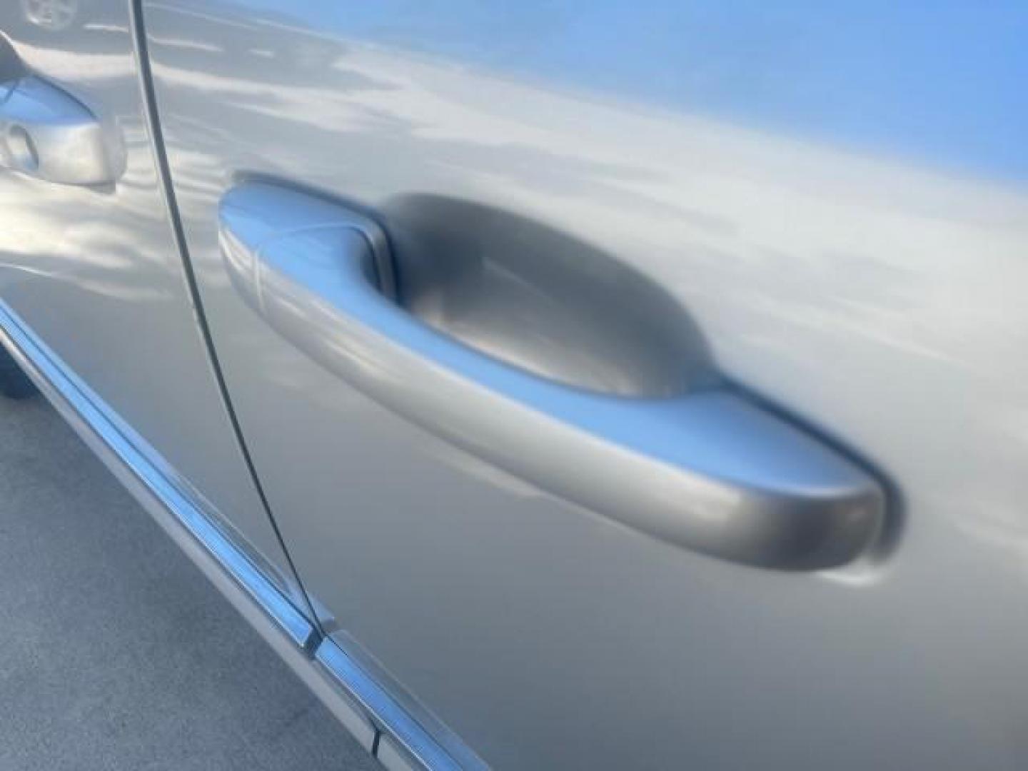 2010 Bright Silver Metallic /Dark slate/light shale Chrysler Town and Country Touring LOW MILES 37,217 1 OWNER (2A4RR5DX8AR) with an 4.0L SOHC SMPI 24v V6 Engine engine, Automatic transmission, located at 4701 North Dixie Hwy, Pompano Beach, FL, 33064, (954) 422-2889, 26.240938, -80.123474 - OUR WEBPAGE FLORIDACARS1.COM HAS OVER 100 PHOTOS AND FREE CARFAX LINK 2010 CHRYSLER TOWN AND COUNTRY TOURING-STOW AND GO SEATS NAVIGATION VIN: 2A4RR5DX8AR141479 2 A 4 R R 5 D X 8 A R 1 4 1 4 7 9 VAN 4.0L V6 F SOHC 24V GASOLINE FRONT WHEEL DRIVE Features ABS Brakes Air Conditioning Alloy Wheels AM/FM - Photo#72