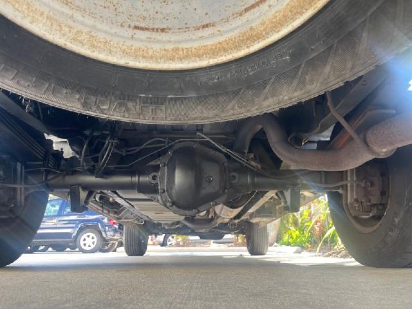 2006 Oxford White /Medium Flint Ford Econoline Wagon XLT LOW MILES 76,474 E350 15 PASS (1FBSS31L36H) with an 5.4L EFI V8 Engine engine, Automatic transmission, located at 4701 North Dixie Hwy, Pompano Beach, FL, 33064, (954) 422-2889, 26.240938, -80.123474 - OUR WEBPAGE FLORIDACARS1.COM HAS OVER 100 PHOTOS AND FREE CARFAX LINK 2006 FORD E-SERIES E-350 SD XLT 15 PASSENGER VAN NEW $29,805 VIN: 1FBSS31L36HA01462 1 F B S S 3 1 L 3 6 H A 0 1 4 6 2 VAN 5.4L V8 F GASOLINE REAR WHEEL DRIVE Features ABS Brakes Air Conditioning AM/FM Stereo Automatic Transmission - Photo#22