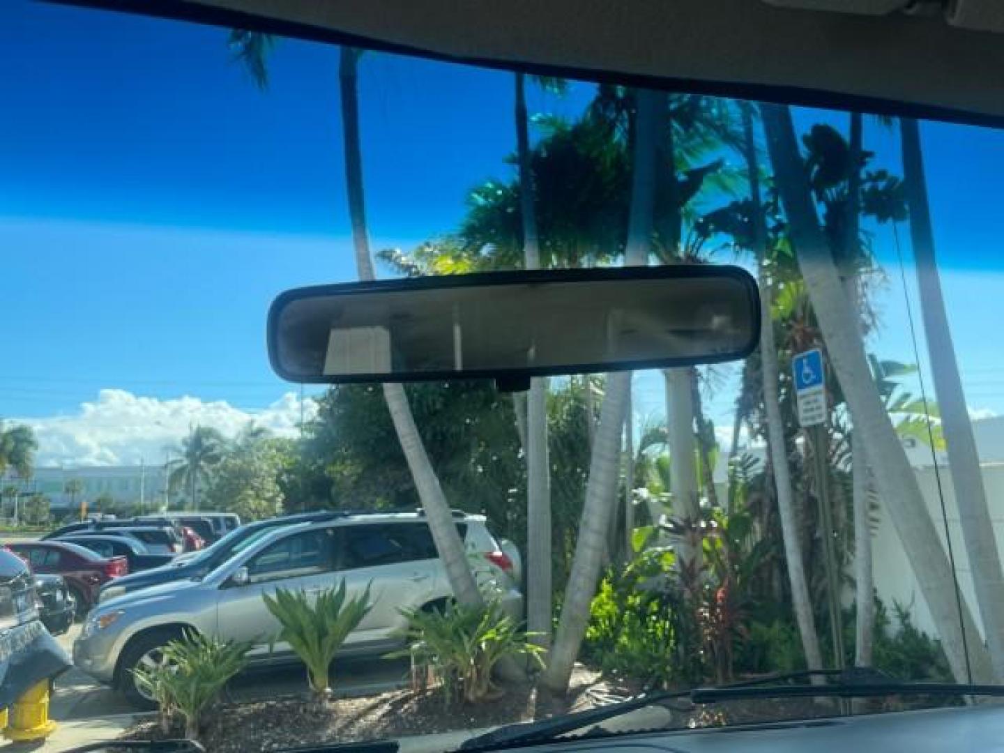 2006 Oxford White /Medium Flint Ford Econoline Wagon XLT LOW MILES 76,474 E350 15 PASS (1FBSS31L36H) with an 5.4L EFI V8 Engine engine, Automatic transmission, located at 4701 North Dixie Hwy, Pompano Beach, FL, 33064, (954) 422-2889, 26.240938, -80.123474 - OUR WEBPAGE FLORIDACARS1.COM HAS OVER 100 PHOTOS AND FREE CARFAX LINK 2006 FORD E-SERIES E-350 SD XLT 15 PASSENGER VAN NEW $29,805 VIN: 1FBSS31L36HA01462 1 F B S S 3 1 L 3 6 H A 0 1 4 6 2 VAN 5.4L V8 F GASOLINE REAR WHEEL DRIVE Features ABS Brakes Air Conditioning AM/FM Stereo Automatic Transmission - Photo#61