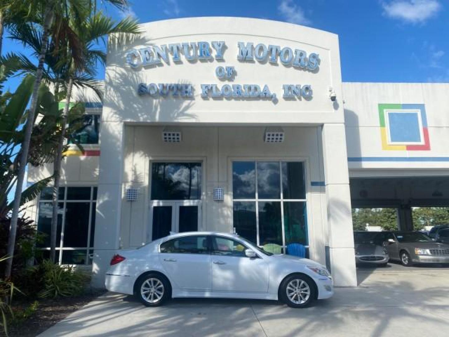 2013 White Satin Pearl /Saddle Hyundai Genesis 3.8L LOW MILES 33,576 (KMHGC4DD5DU) with an 3.8L DOHC GDI 24-Valve V6 Engine engine, Automatic transmission, located at 4701 North Dixie Hwy, Pompano Beach, FL, 33064, (954) 422-2889, 26.240938, -80.123474 - OUR WEBPAGE FLORIDACARS1.COM HAS OVER 100 PHOTOS AND FREE CARFAX LINK 2013 HYUNDAI GENESIS 3.8L VIN: KMHGC4DD5DU257871 K M H G C 4 D D 5 D U 2 5 7 8 7 1 SEDAN 4 DR 3.8L V6 F DOHC 24V GASOLINE REAR WHEEL DRIVE Features ABS Brakes Air Conditioning Alloy Wheels AM/FM Stereo Automatic Transmission Auxil - Photo#0
