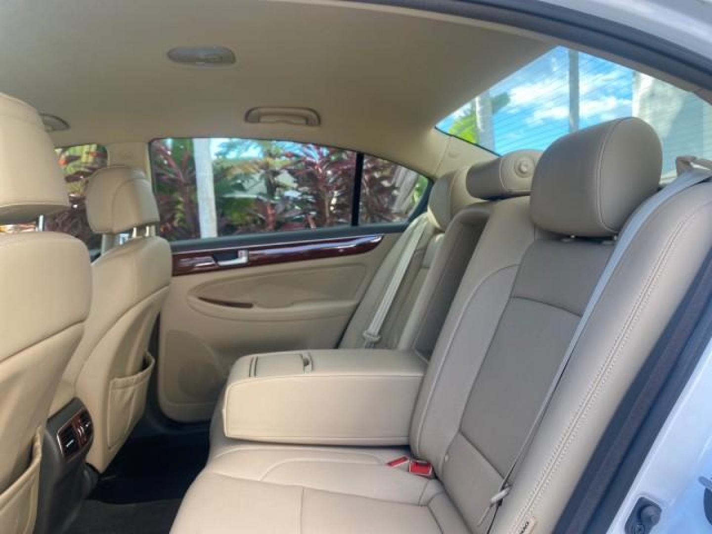 2013 White Satin Pearl /Saddle Hyundai Genesis 3.8L LOW MILES 33,576 (KMHGC4DD5DU) with an 3.8L DOHC GDI 24-Valve V6 Engine engine, Automatic transmission, located at 4701 North Dixie Hwy, Pompano Beach, FL, 33064, (954) 422-2889, 26.240938, -80.123474 - OUR WEBPAGE FLORIDACARS1.COM HAS OVER 100 PHOTOS AND FREE CARFAX LINK 2013 HYUNDAI GENESIS 3.8L VIN: KMHGC4DD5DU257871 K M H G C 4 D D 5 D U 2 5 7 8 7 1 SEDAN 4 DR 3.8L V6 F DOHC 24V GASOLINE REAR WHEEL DRIVE Features ABS Brakes Air Conditioning Alloy Wheels AM/FM Stereo Automatic Transmission Auxil - Photo#72