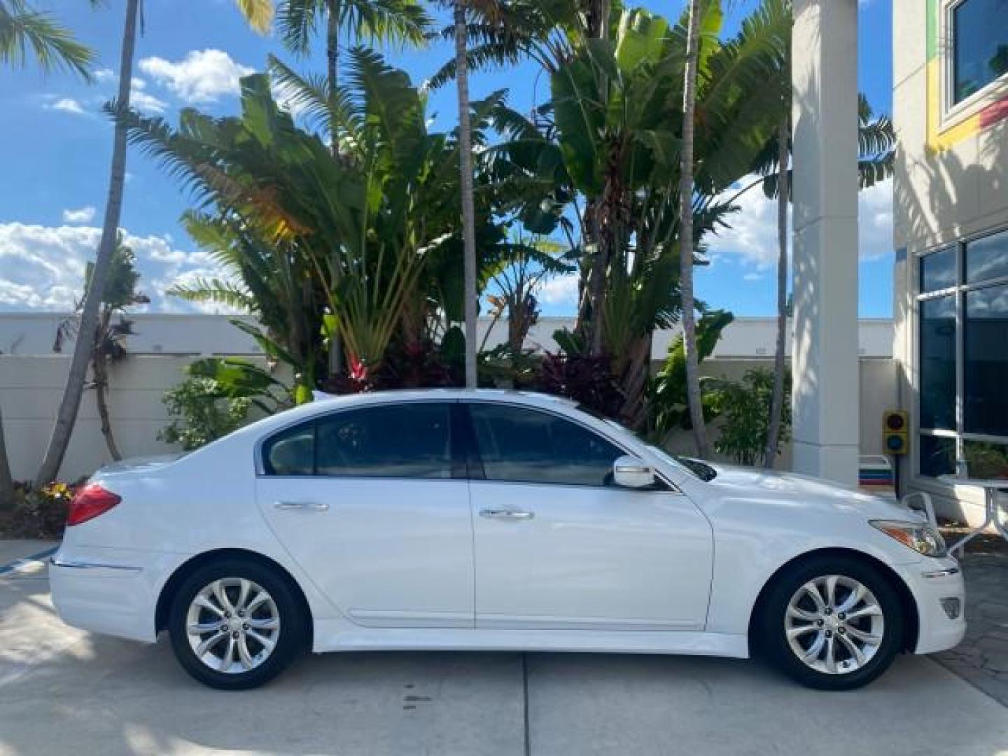 2013 White Satin Pearl /Saddle Hyundai Genesis 3.8L LOW MILES 33,576 (KMHGC4DD5DU) with an 3.8L DOHC GDI 24-Valve V6 Engine engine, Automatic transmission, located at 4701 North Dixie Hwy, Pompano Beach, FL, 33064, (954) 422-2889, 26.240938, -80.123474 - OUR WEBPAGE FLORIDACARS1.COM HAS OVER 100 PHOTOS AND FREE CARFAX LINK 2013 HYUNDAI GENESIS 3.8L VIN: KMHGC4DD5DU257871 K M H G C 4 D D 5 D U 2 5 7 8 7 1 SEDAN 4 DR 3.8L V6 F DOHC 24V GASOLINE REAR WHEEL DRIVE Features ABS Brakes Air Conditioning Alloy Wheels AM/FM Stereo Automatic Transmission Auxil - Photo#99