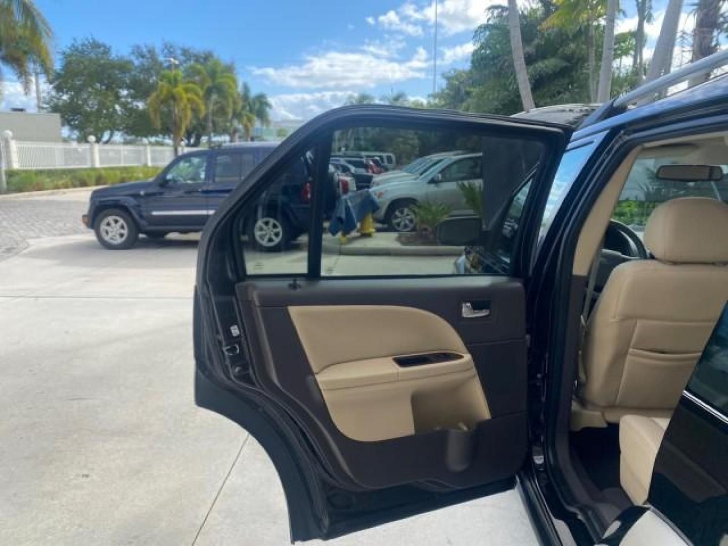 2008 Black /Camel Ford Taurus X Eddie Bauer LOW MILES 46,208 (1FMDK07W38G) with an 3.5L SMPI 24-Valve V6 Duratec Engine engine, Automatic transmission, located at 4701 North Dixie Hwy, Pompano Beach, FL, 33064, (954) 422-2889, 26.240938, -80.123474 - OUR WEBPAGE FLORIDACARS1.COM HAS OVER 100 PHOTOS AND FREE CARFAX LINK 2008 FORD TAURUS X EDDIE BAUER SUNROOF VIN: 1FMDK07W38GA10624 1 F M D K 0 7 W 3 8 G A 1 0 6 2 4 4 DOOR WAGON/SPORT UTILITY 3.5L V6 F GASOLINE FRONT WHEEL DRIVE Features ABS Brakes Air Conditioning Alloy Wheels AM/FM Stereo Automat - Photo#13