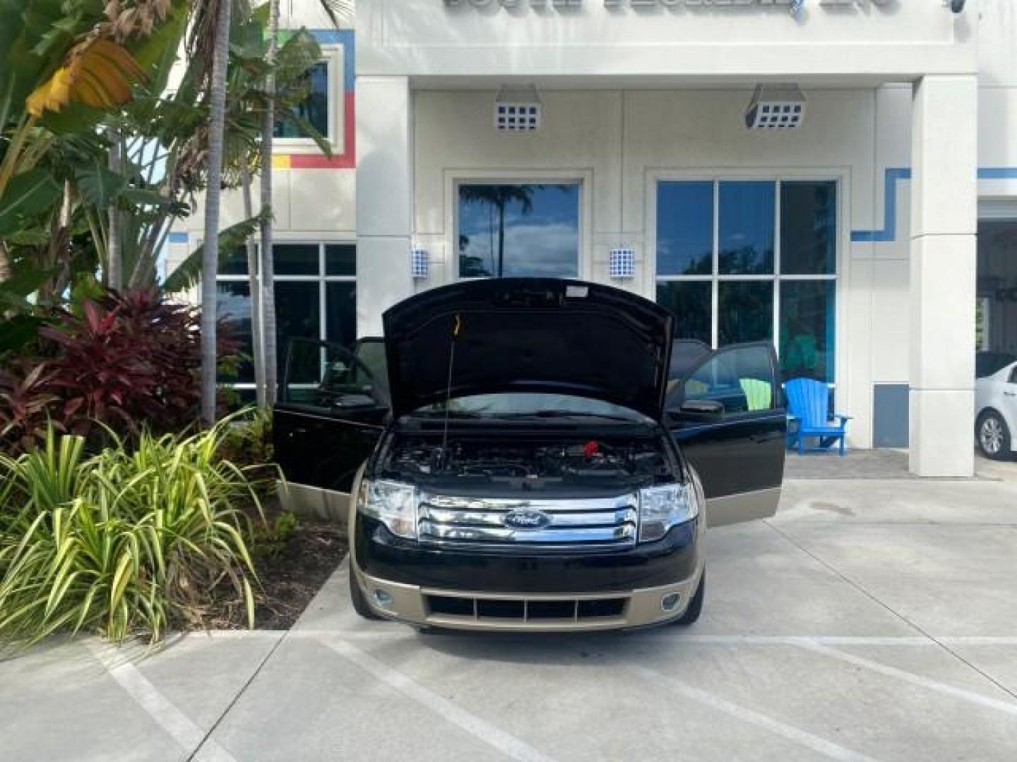 2008 Black /Camel Ford Taurus X Eddie Bauer LOW MILES 46,208 (1FMDK07W38G) with an 3.5L SMPI 24-Valve V6 Duratec Engine engine, Automatic transmission, located at 4701 North Dixie Hwy, Pompano Beach, FL, 33064, (954) 422-2889, 26.240938, -80.123474 - OUR WEBPAGE FLORIDACARS1.COM HAS OVER 100 PHOTOS AND FREE CARFAX LINK 2008 FORD TAURUS X EDDIE BAUER SUNROOF VIN: 1FMDK07W38GA10624 1 F M D K 0 7 W 3 8 G A 1 0 6 2 4 4 DOOR WAGON/SPORT UTILITY 3.5L V6 F GASOLINE FRONT WHEEL DRIVE Features ABS Brakes Air Conditioning Alloy Wheels AM/FM Stereo Automat - Photo#16