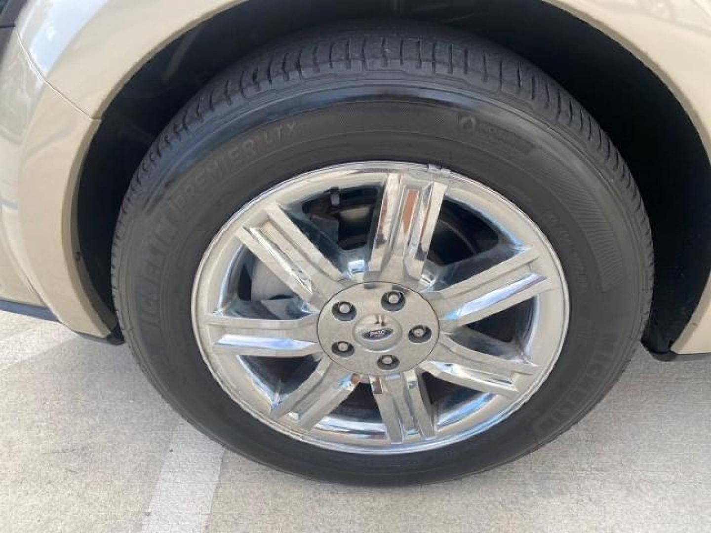 2008 Black /Camel Ford Taurus X Eddie Bauer LOW MILES 46,208 (1FMDK07W38G) with an 3.5L SMPI 24-Valve V6 Duratec Engine engine, Automatic transmission, located at 4701 North Dixie Hwy, Pompano Beach, FL, 33064, (954) 422-2889, 26.240938, -80.123474 - OUR WEBPAGE FLORIDACARS1.COM HAS OVER 100 PHOTOS AND FREE CARFAX LINK 2008 FORD TAURUS X EDDIE BAUER SUNROOF VIN: 1FMDK07W38GA10624 1 F M D K 0 7 W 3 8 G A 1 0 6 2 4 4 DOOR WAGON/SPORT UTILITY 3.5L V6 F GASOLINE FRONT WHEEL DRIVE Features ABS Brakes Air Conditioning Alloy Wheels AM/FM Stereo Automat - Photo#19