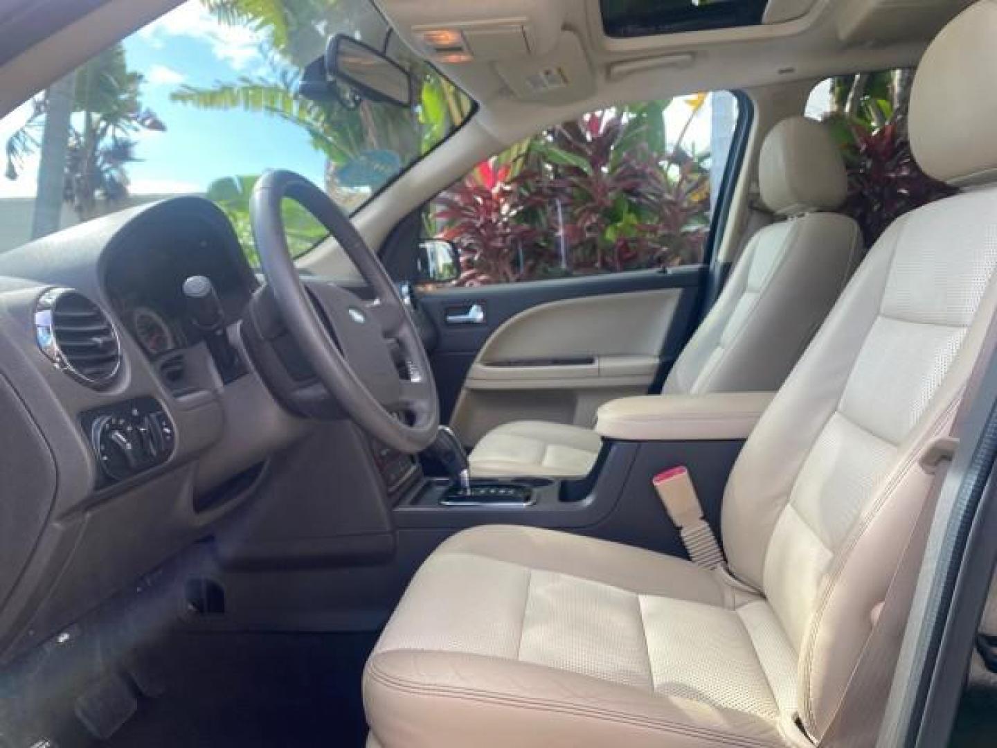 2008 Black /Camel Ford Taurus X Eddie Bauer LOW MILES 46,208 (1FMDK07W38G) with an 3.5L SMPI 24-Valve V6 Duratec Engine engine, Automatic transmission, located at 4701 North Dixie Hwy, Pompano Beach, FL, 33064, (954) 422-2889, 26.240938, -80.123474 - OUR WEBPAGE FLORIDACARS1.COM HAS OVER 100 PHOTOS AND FREE CARFAX LINK 2008 FORD TAURUS X EDDIE BAUER SUNROOF VIN: 1FMDK07W38GA10624 1 F M D K 0 7 W 3 8 G A 1 0 6 2 4 4 DOOR WAGON/SPORT UTILITY 3.5L V6 F GASOLINE FRONT WHEEL DRIVE Features ABS Brakes Air Conditioning Alloy Wheels AM/FM Stereo Automat - Photo#44