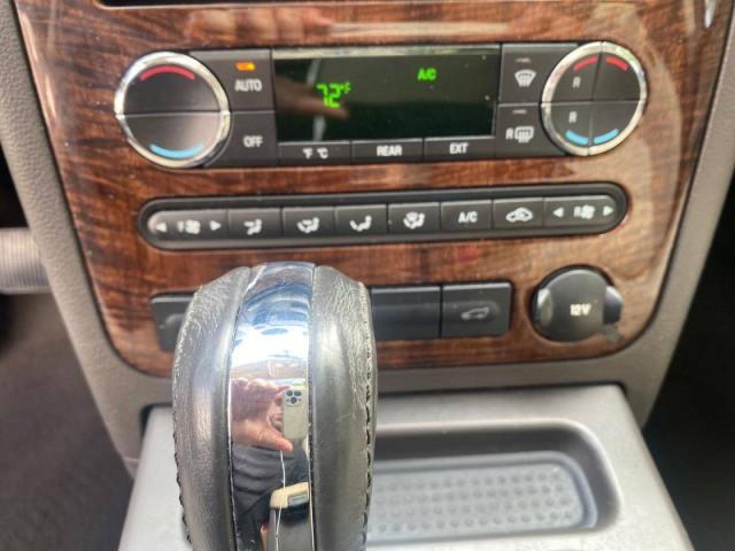 2008 Black /Camel Ford Taurus X Eddie Bauer LOW MILES 46,208 (1FMDK07W38G) with an 3.5L SMPI 24-Valve V6 Duratec Engine engine, Automatic transmission, located at 4701 North Dixie Hwy, Pompano Beach, FL, 33064, (954) 422-2889, 26.240938, -80.123474 - OUR WEBPAGE FLORIDACARS1.COM HAS OVER 100 PHOTOS AND FREE CARFAX LINK 2008 FORD TAURUS X EDDIE BAUER SUNROOF VIN: 1FMDK07W38GA10624 1 F M D K 0 7 W 3 8 G A 1 0 6 2 4 4 DOOR WAGON/SPORT UTILITY 3.5L V6 F GASOLINE FRONT WHEEL DRIVE Features ABS Brakes Air Conditioning Alloy Wheels AM/FM Stereo Automat - Photo#57