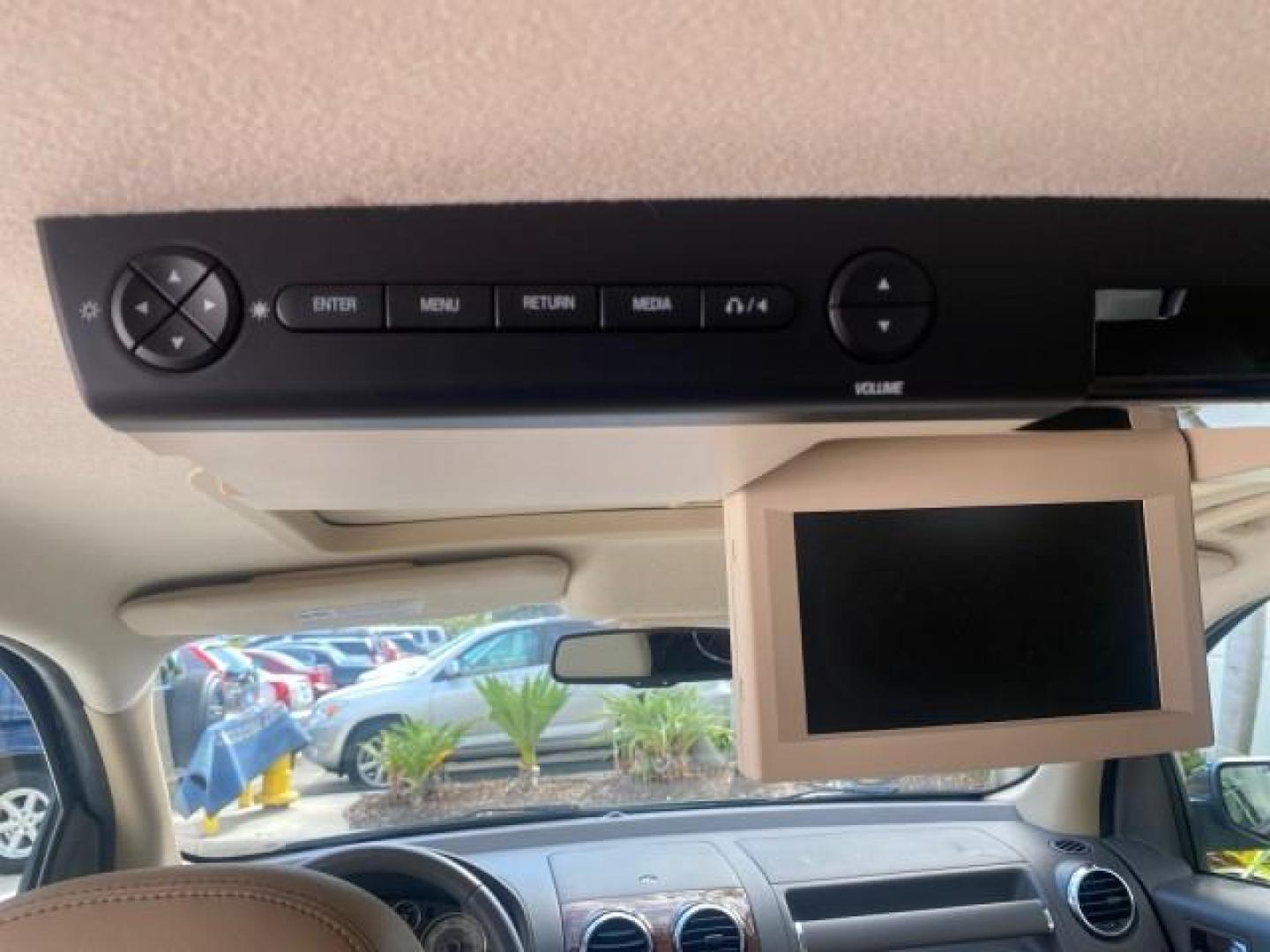 2008 Black /Camel Ford Taurus X Eddie Bauer LOW MILES 46,208 (1FMDK07W38G) with an 3.5L SMPI 24-Valve V6 Duratec Engine engine, Automatic transmission, located at 4701 North Dixie Hwy, Pompano Beach, FL, 33064, (954) 422-2889, 26.240938, -80.123474 - OUR WEBPAGE FLORIDACARS1.COM HAS OVER 100 PHOTOS AND FREE CARFAX LINK 2008 FORD TAURUS X EDDIE BAUER SUNROOF VIN: 1FMDK07W38GA10624 1 F M D K 0 7 W 3 8 G A 1 0 6 2 4 4 DOOR WAGON/SPORT UTILITY 3.5L V6 F GASOLINE FRONT WHEEL DRIVE Features ABS Brakes Air Conditioning Alloy Wheels AM/FM Stereo Automat - Photo#81