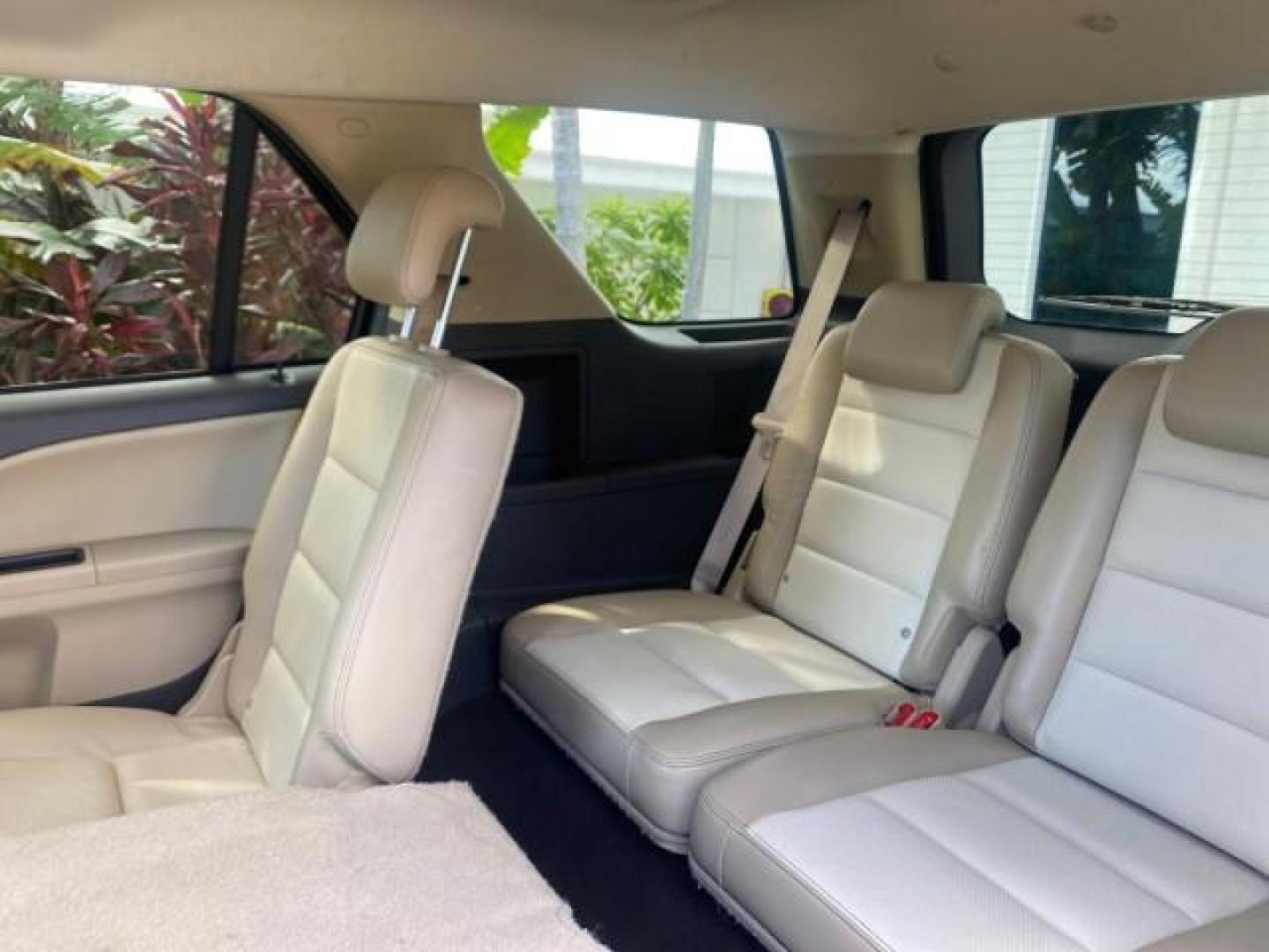 2008 Black /Camel Ford Taurus X Eddie Bauer LOW MILES 46,208 (1FMDK07W38G) with an 3.5L SMPI 24-Valve V6 Duratec Engine engine, Automatic transmission, located at 4701 North Dixie Hwy, Pompano Beach, FL, 33064, (954) 422-2889, 26.240938, -80.123474 - OUR WEBPAGE FLORIDACARS1.COM HAS OVER 100 PHOTOS AND FREE CARFAX LINK 2008 FORD TAURUS X EDDIE BAUER SUNROOF VIN: 1FMDK07W38GA10624 1 F M D K 0 7 W 3 8 G A 1 0 6 2 4 4 DOOR WAGON/SPORT UTILITY 3.5L V6 F GASOLINE FRONT WHEEL DRIVE Features ABS Brakes Air Conditioning Alloy Wheels AM/FM Stereo Automat - Photo#87