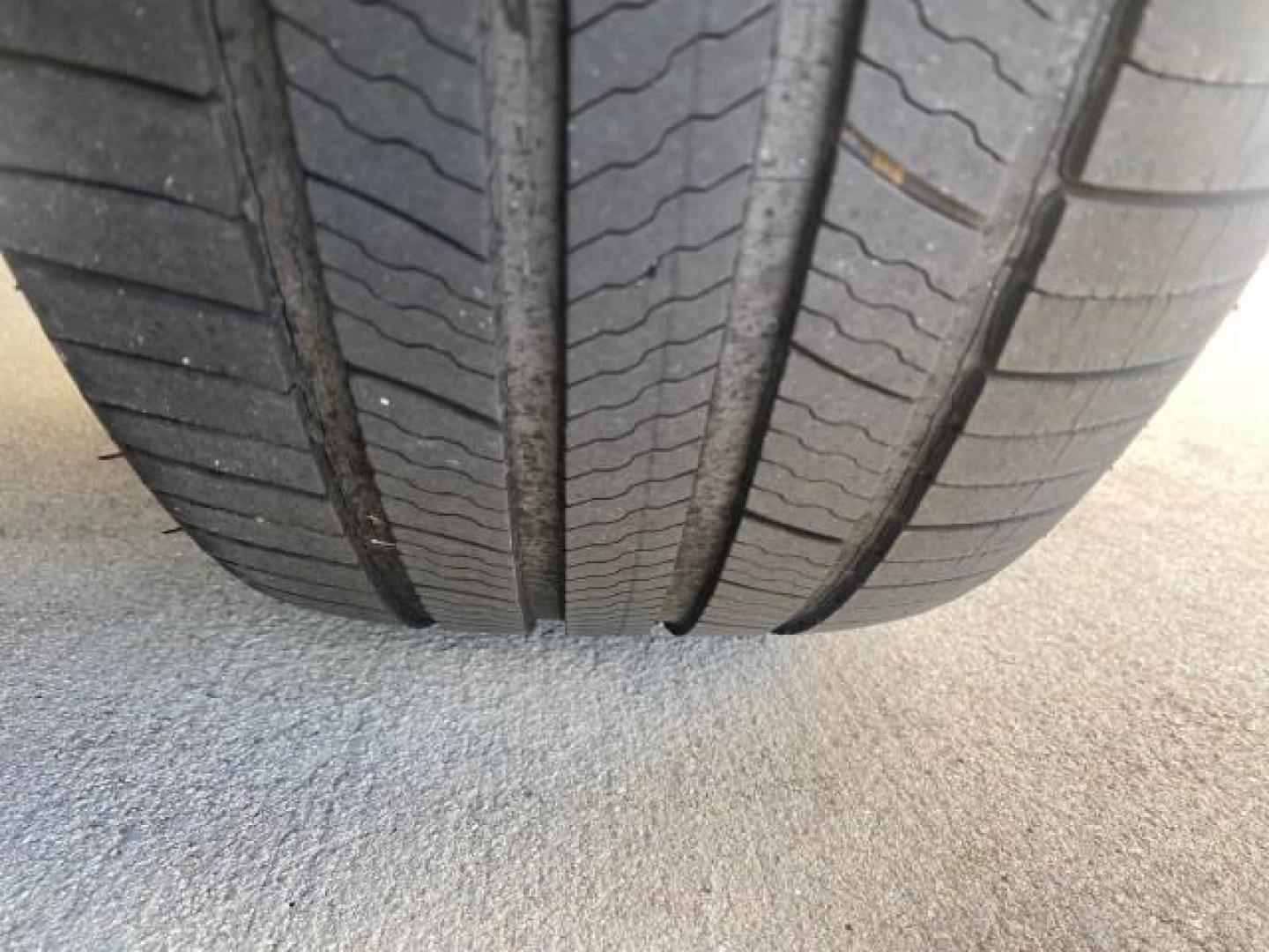 2008 Black /Camel Ford Taurus X Eddie Bauer LOW MILES 46,208 (1FMDK07W38G) with an 3.5L SMPI 24-Valve V6 Duratec Engine engine, Automatic transmission, located at 4701 North Dixie Hwy, Pompano Beach, FL, 33064, (954) 422-2889, 26.240938, -80.123474 - OUR WEBPAGE FLORIDACARS1.COM HAS OVER 100 PHOTOS AND FREE CARFAX LINK 2008 FORD TAURUS X EDDIE BAUER SUNROOF VIN: 1FMDK07W38GA10624 1 F M D K 0 7 W 3 8 G A 1 0 6 2 4 4 DOOR WAGON/SPORT UTILITY 3.5L V6 F GASOLINE FRONT WHEEL DRIVE Features ABS Brakes Air Conditioning Alloy Wheels AM/FM Stereo Automat - Photo#93