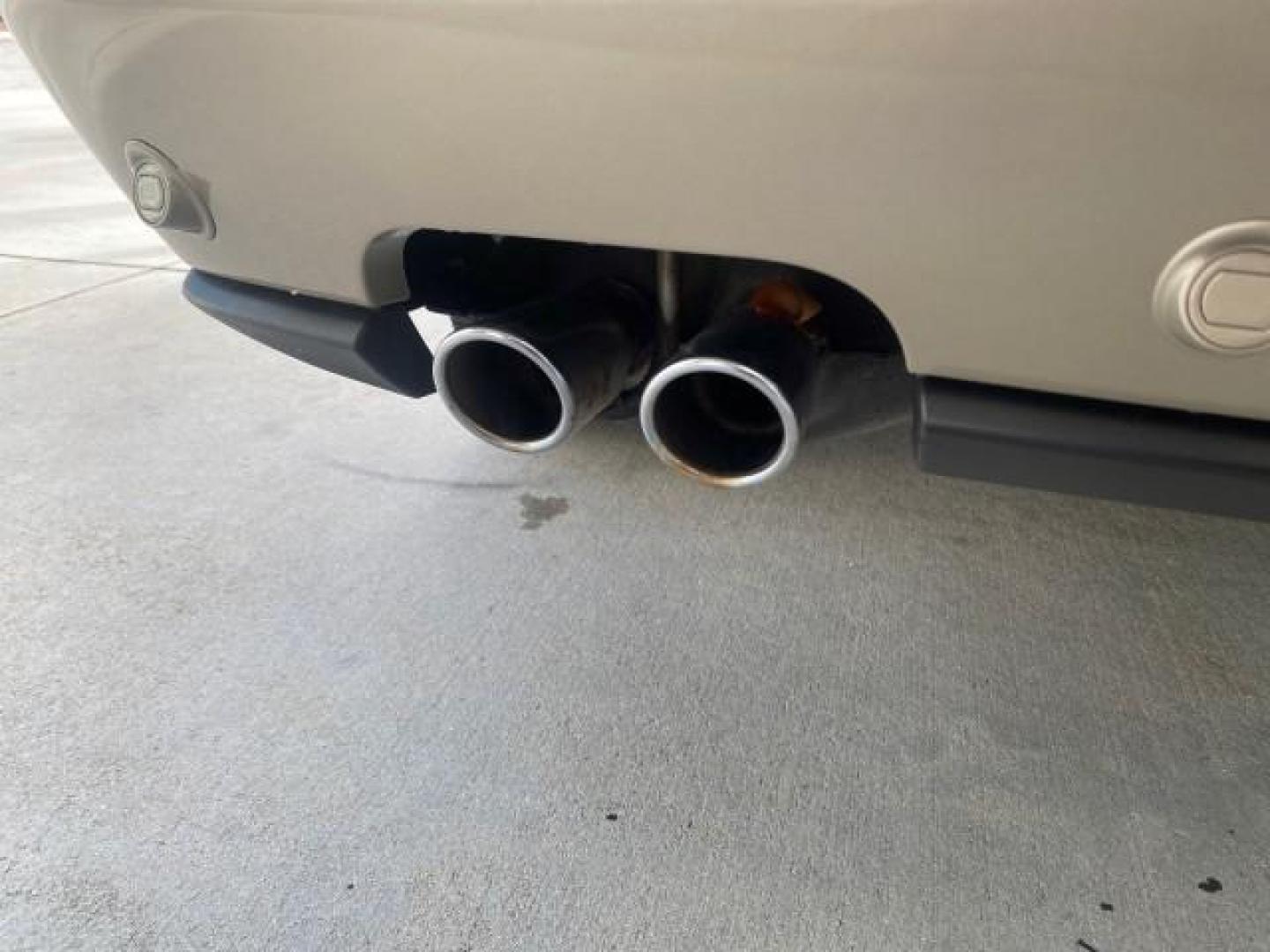 2008 Black /Camel Ford Taurus X Eddie Bauer LOW MILES 46,208 (1FMDK07W38G) with an 3.5L SMPI 24-Valve V6 Duratec Engine engine, Automatic transmission, located at 4701 North Dixie Hwy, Pompano Beach, FL, 33064, (954) 422-2889, 26.240938, -80.123474 - OUR WEBPAGE FLORIDACARS1.COM HAS OVER 100 PHOTOS AND FREE CARFAX LINK 2008 FORD TAURUS X EDDIE BAUER SUNROOF VIN: 1FMDK07W38GA10624 1 F M D K 0 7 W 3 8 G A 1 0 6 2 4 4 DOOR WAGON/SPORT UTILITY 3.5L V6 F GASOLINE FRONT WHEEL DRIVE Features ABS Brakes Air Conditioning Alloy Wheels AM/FM Stereo Automat - Photo#98