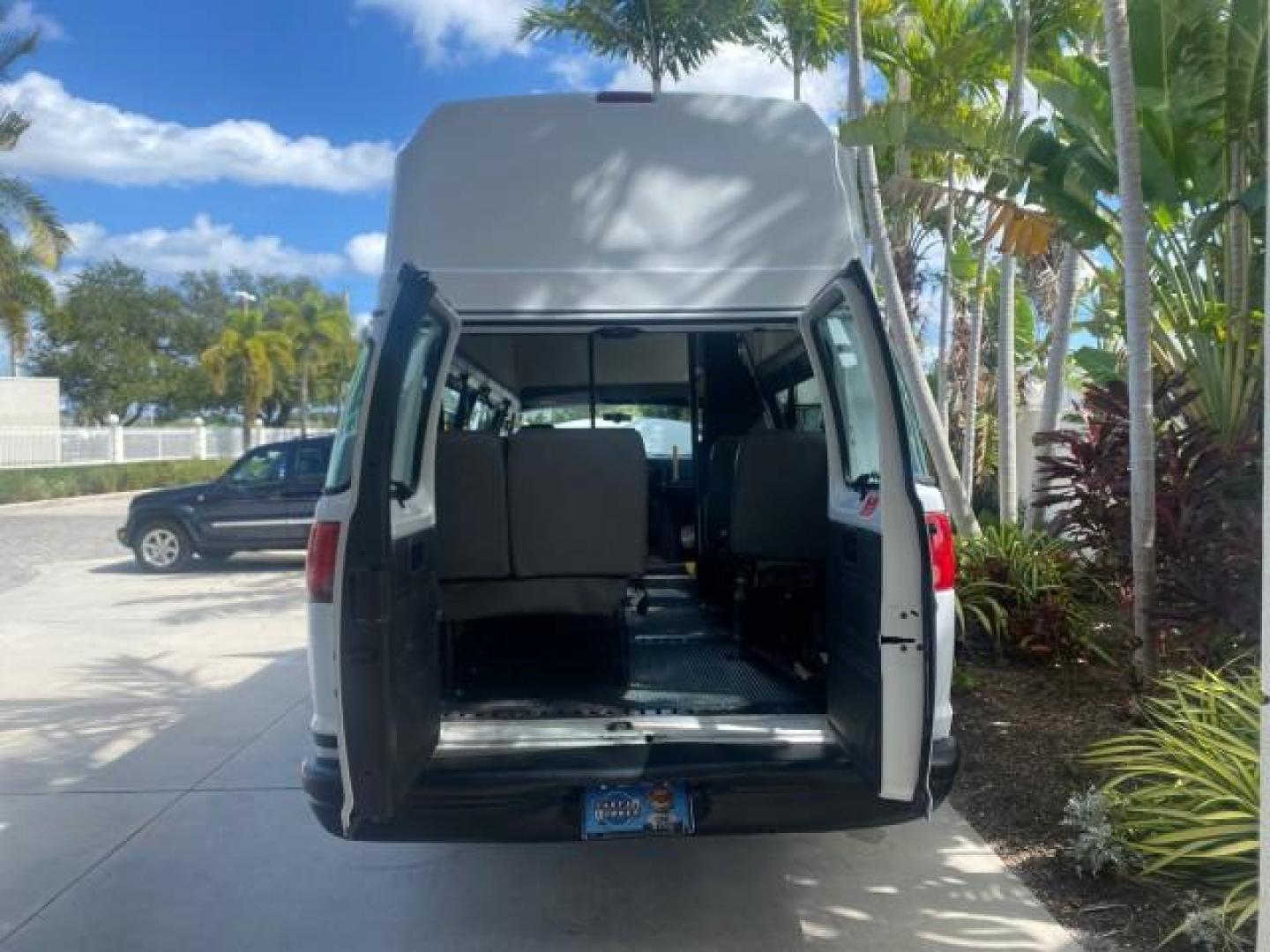2002 Bright White /Dark Slate Gray Dodge Ram Van LOW MILES 61,263 HIGH TOP CONVERSION (2B7LB31Z42K) with an 5.9L MPI V8 Magnum Engine engine, Automatic transmission, located at 4701 North Dixie Hwy, Pompano Beach, FL, 33064, (954) 422-2889, 26.240938, -80.123474 - OUR WEBPAGE FLORIDACARS1.COM HAS OVER 100 PHOTOS AND FREE CARFAX LINK 2002 DODGE RAM VAN 3500 MAXI EXTENDED HIGH TOP 11 SEATER HANDICAP LIFT VIN: 2B7LB31Z42K117751 2 B 7 L B 3 1 Z 4 2 K 1 1 7 7 5 1 VAN 5.9L V8 F OHV 16V GASOLINE REAR WHEEL DRIVE Features ABS Brakes Air Conditioning AM/FM Stereo Auto - Photo#15