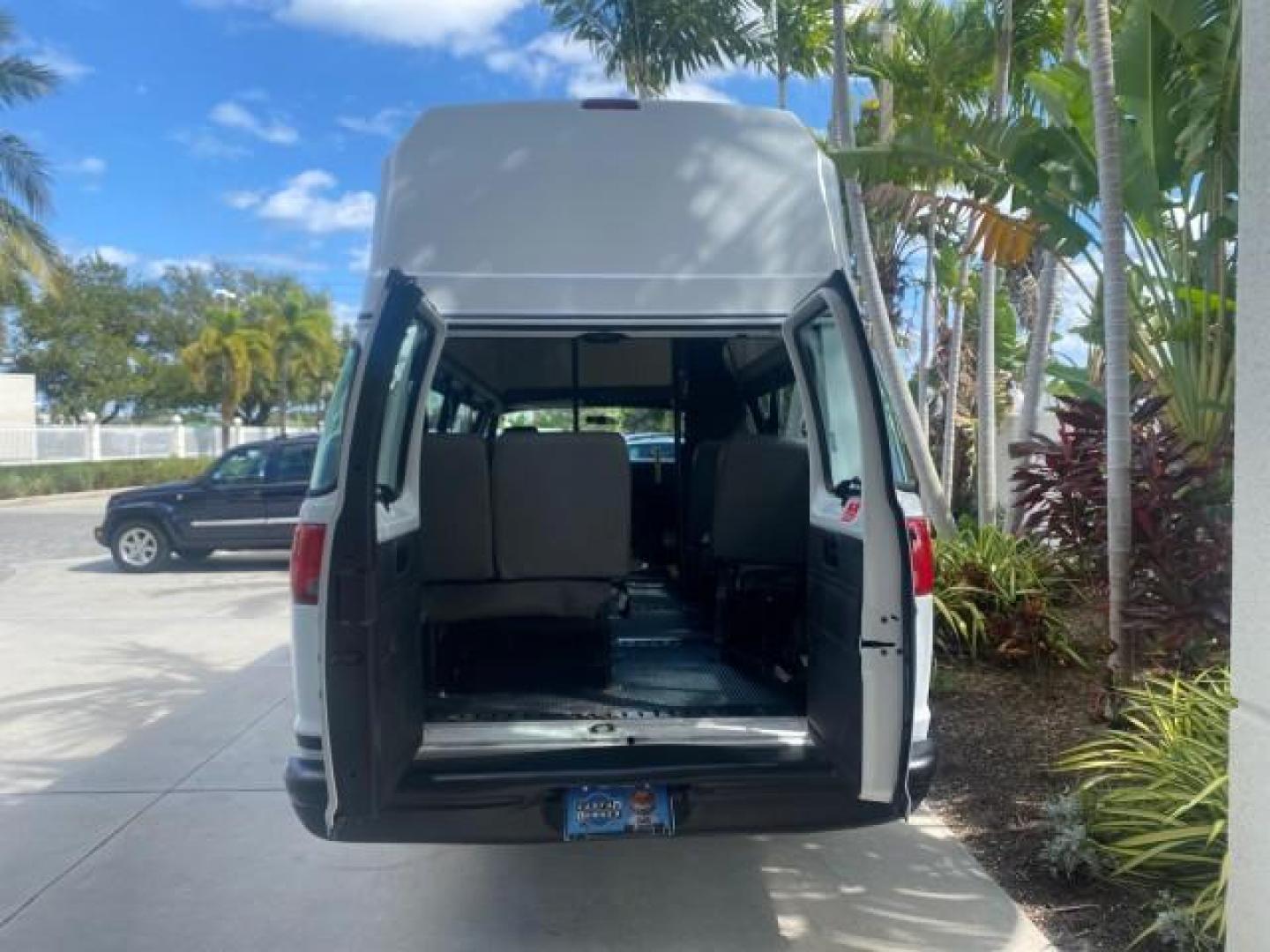 2002 Bright White /Dark Slate Gray Dodge Ram Van LOW MILES 61,263 HIGH TOP CONVERSION (2B7LB31Z42K) with an 5.9L MPI V8 Magnum Engine engine, Automatic transmission, located at 4701 North Dixie Hwy, Pompano Beach, FL, 33064, (954) 422-2889, 26.240938, -80.123474 - OUR WEBPAGE FLORIDACARS1.COM HAS OVER 100 PHOTOS AND FREE CARFAX LINK 2002 DODGE RAM VAN 3500 MAXI EXTENDED HIGH TOP 11 SEATER HANDICAP LIFT VIN: 2B7LB31Z42K117751 2 B 7 L B 3 1 Z 4 2 K 1 1 7 7 5 1 VAN 5.9L V8 F OHV 16V GASOLINE REAR WHEEL DRIVE Features ABS Brakes Air Conditioning AM/FM Stereo Auto - Photo#94