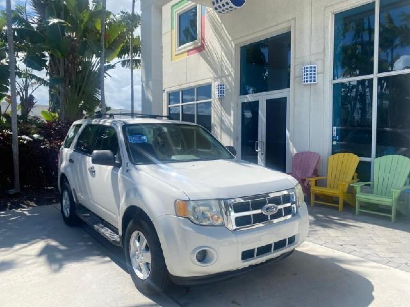 2011 Oxford White /Stone Ford Escape XLS LOW MILES 28,150 (1FMCU0C76BK) with an 2.5L I4 Duratec Engine engine, Automatic transmission, located at 4701 North Dixie Hwy, Pompano Beach, FL, 33064, (954) 422-2889, 26.240938, -80.123474 - OUR WEBPAGE FLORIDACARS1.COM HAS OVER 100 PHOTOS AND FREE CARFAX LINK 2011 FORD ESCAPE XLS VIN: 1FMCU0C76BKB57805 1 F M C U 0 C 7 6 B K B 5 7 8 0 5 4 DOOR WAGON/SPORT UTILITY 2.5L I4 F DOHC 16V GASOLINE FRONT WHEEL DRIVE Features ABS Brakes Air Conditioning Alloy Wheels AM/FM Stereo Automatic Transm - Photo#1