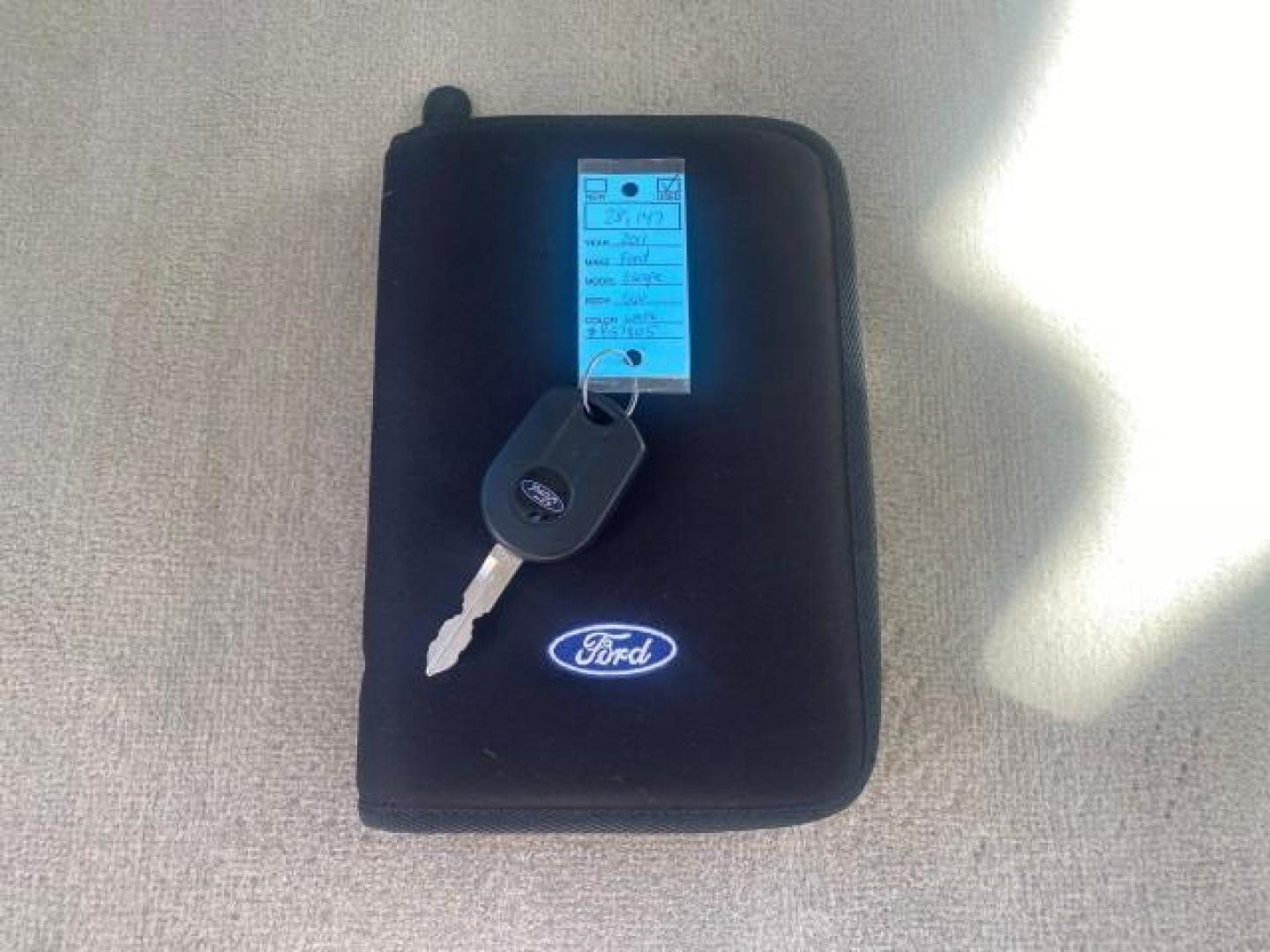 2011 Oxford White /Stone Ford Escape XLS LOW MILES 28,150 (1FMCU0C76BK) with an 2.5L I4 Duratec Engine engine, Automatic transmission, located at 4701 North Dixie Hwy, Pompano Beach, FL, 33064, (954) 422-2889, 26.240938, -80.123474 - OUR WEBPAGE FLORIDACARS1.COM HAS OVER 100 PHOTOS AND FREE CARFAX LINK 2011 FORD ESCAPE XLS VIN: 1FMCU0C76BKB57805 1 F M C U 0 C 7 6 B K B 5 7 8 0 5 4 DOOR WAGON/SPORT UTILITY 2.5L I4 F DOHC 16V GASOLINE FRONT WHEEL DRIVE Features ABS Brakes Air Conditioning Alloy Wheels AM/FM Stereo Automatic Transm - Photo#23